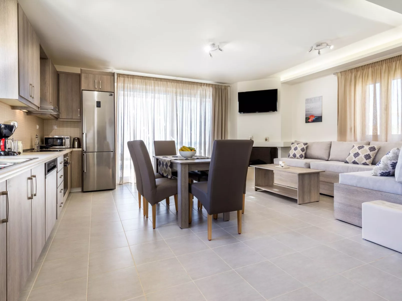 Elegante Villa an der Küste mit privatem Pool-Binnen