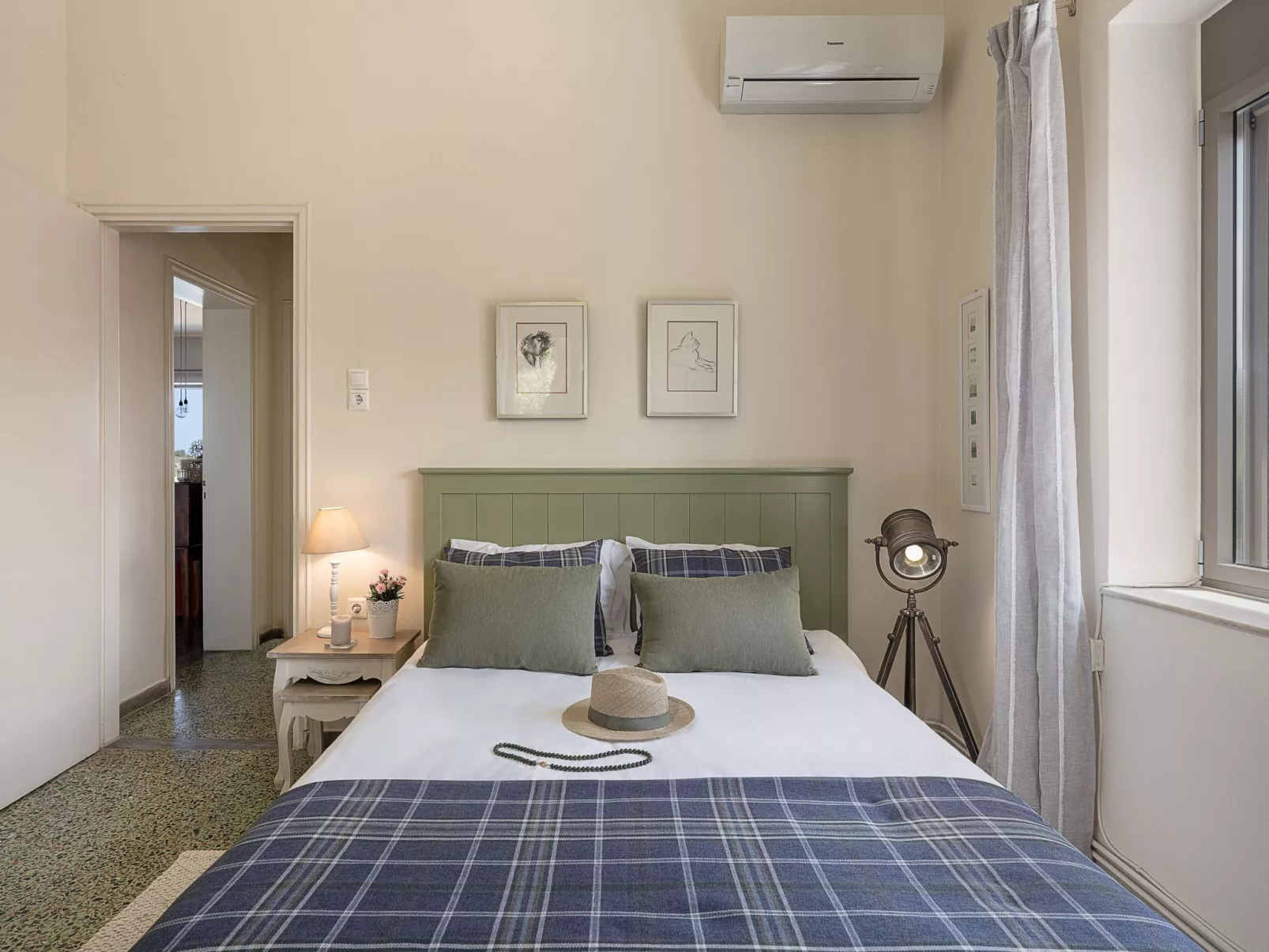 Am Strand mit Pool für eine oder zwei Familien-Binnen