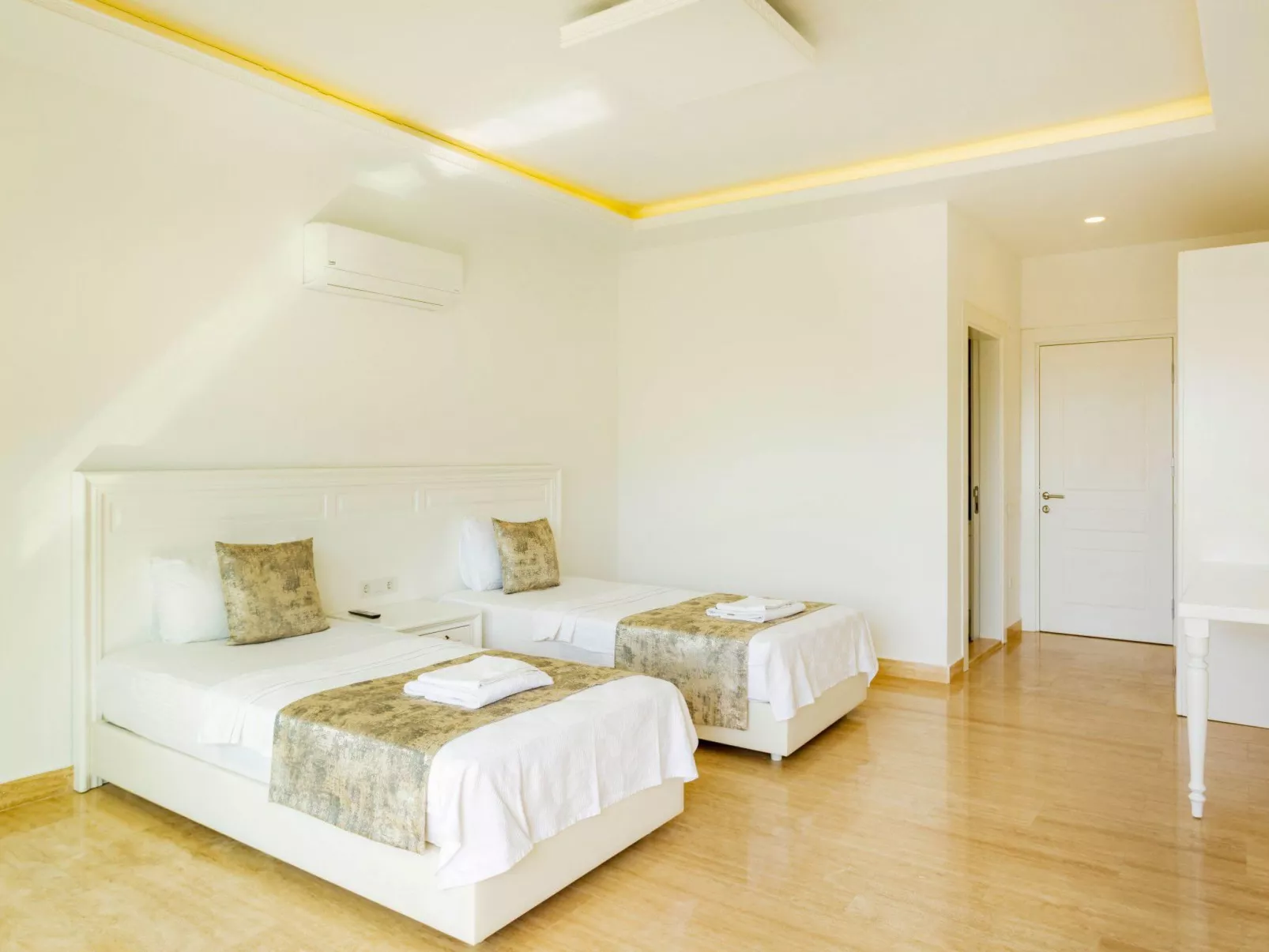 Villa Infinity Sky für 2 Personen und 2 Kinder-Binnen