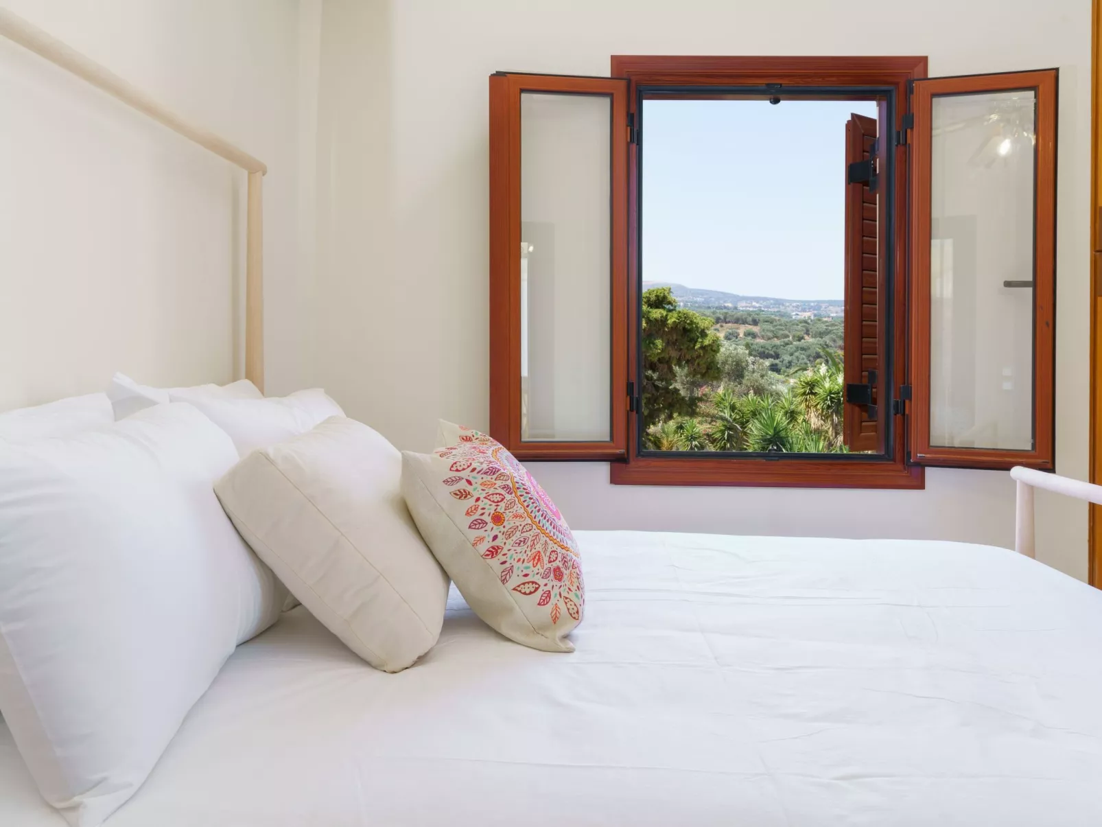 Villa mit Meerblick und privatem Pool, BBQ 1,5km vom Strand entfernt-Binnen