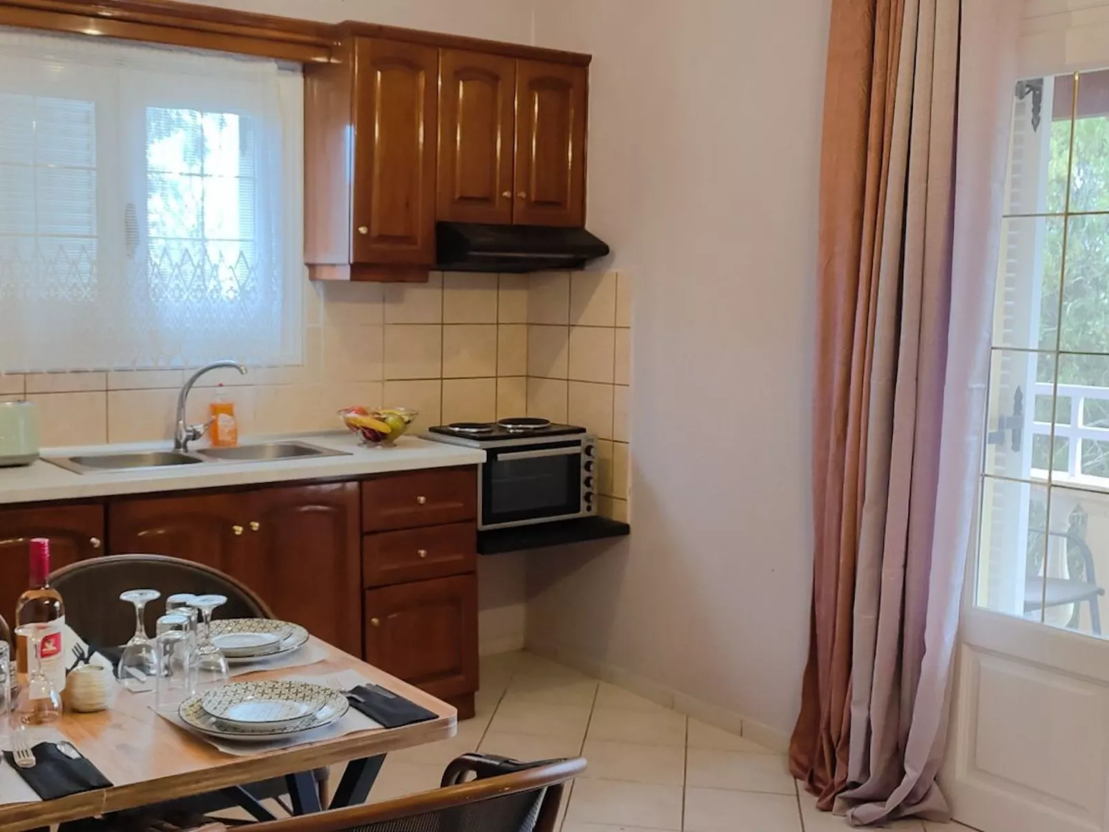 Geräumiger, familienfreundlicher Aufenthalt in Strandnähe-Binnen