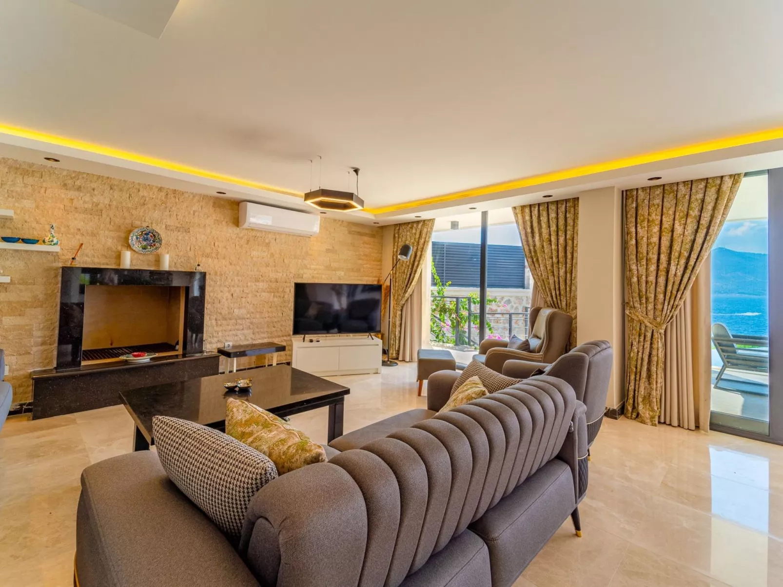 Villa Mavi Deniz-Binnen