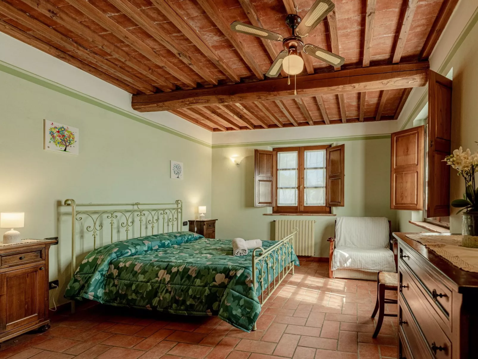 Wohnung "Cascina Sanguineto-Binnen