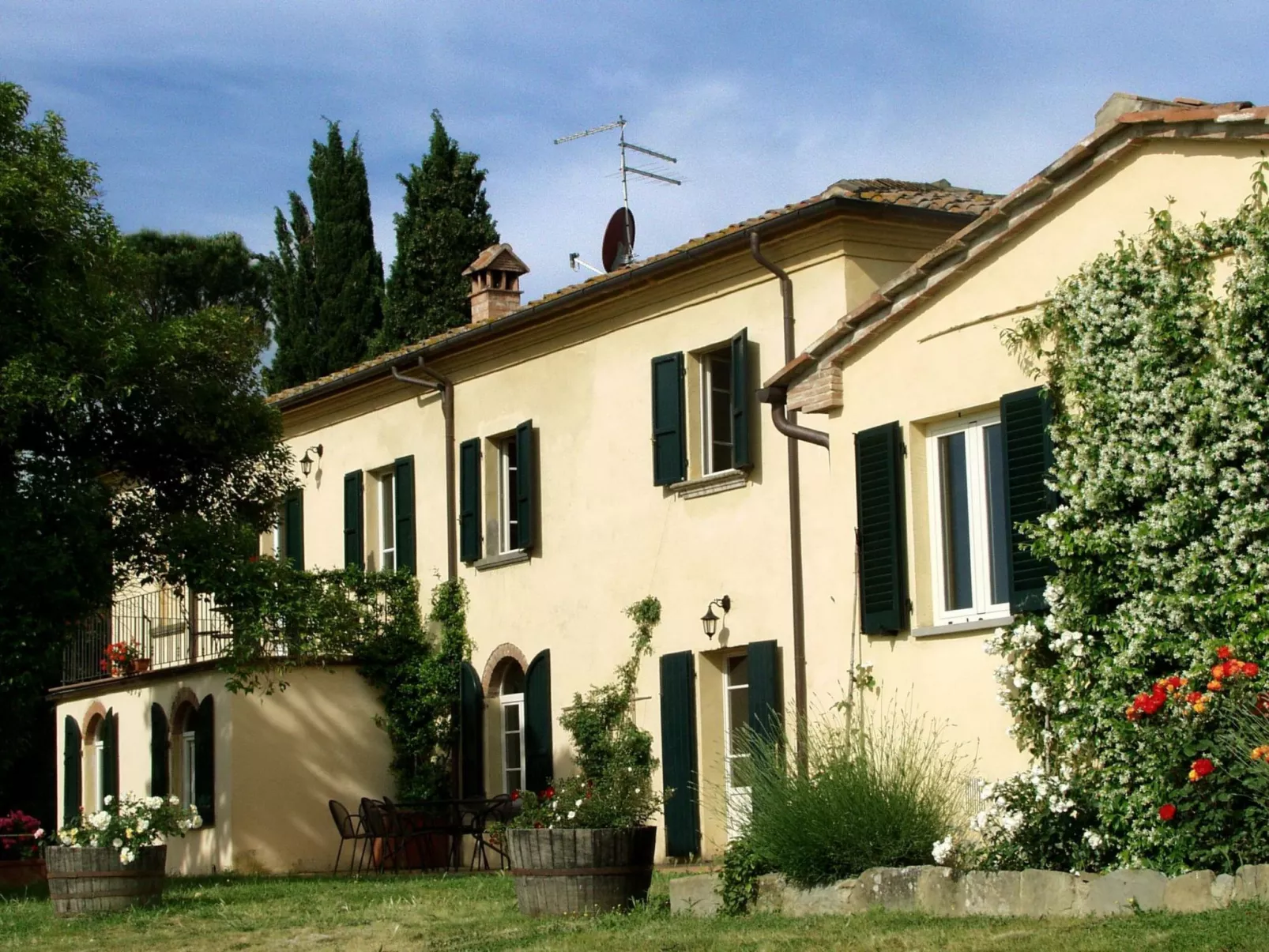 Ferienvilla 'Vignacce' mit eigenem Jacuzzi-Buiten