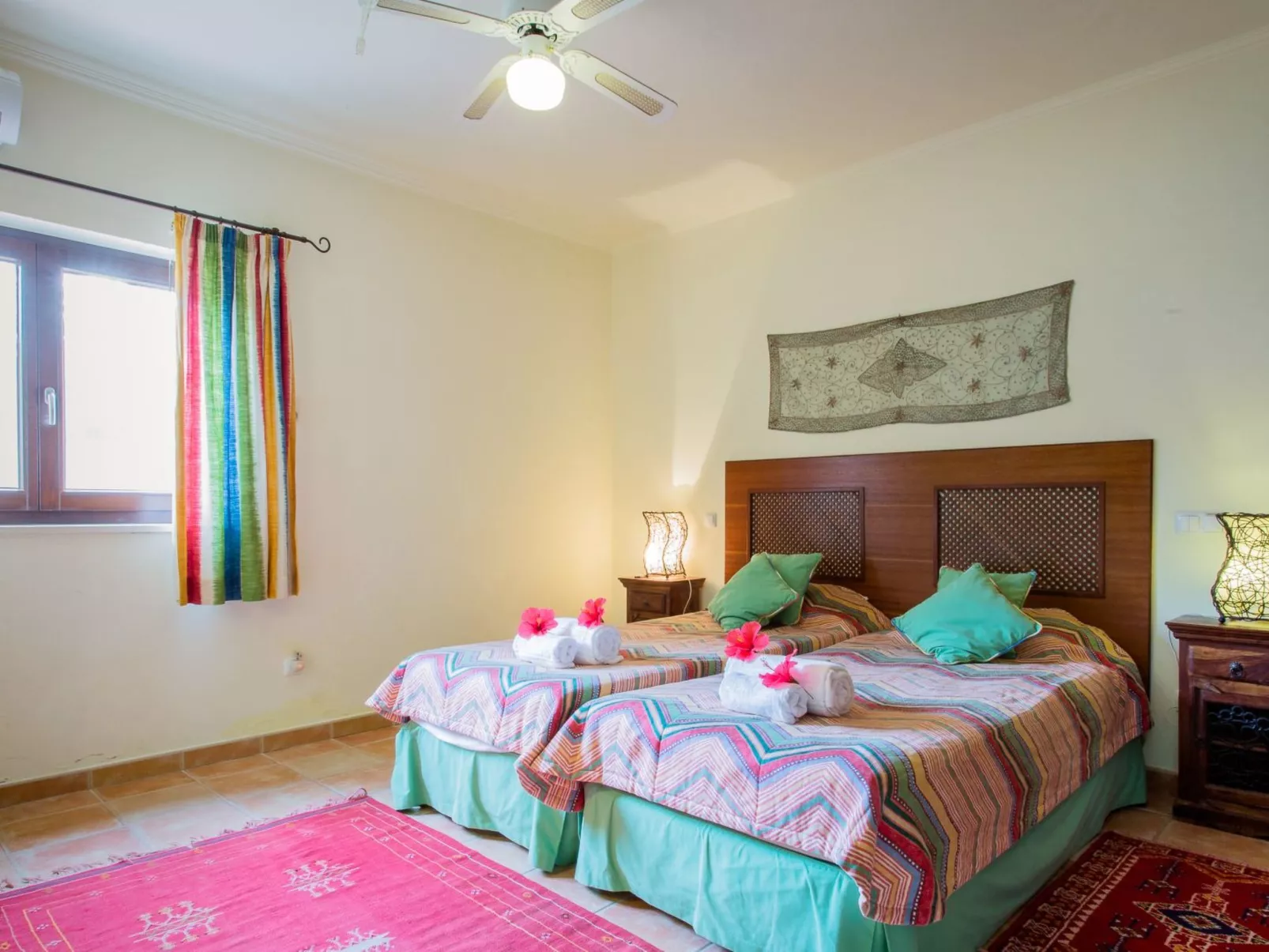 Ferienvilla "Mouraria" mit Blick auf das Wasser-Image-tags.info