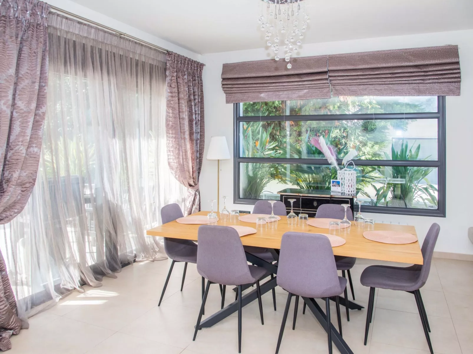 Luxuriöse Ferienvilla Elena-Binnen