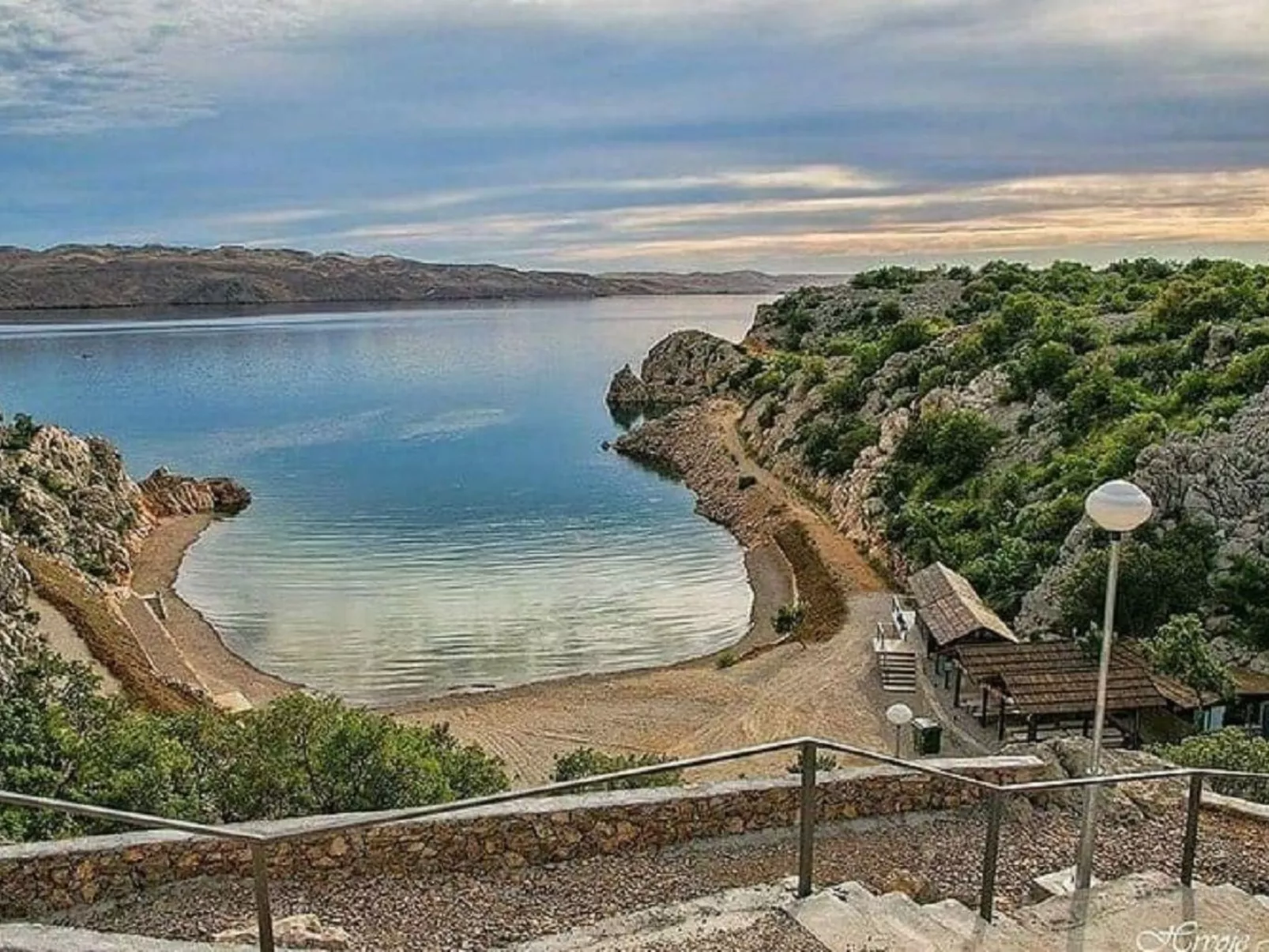 Apartam 4 Karlobag-Buiten