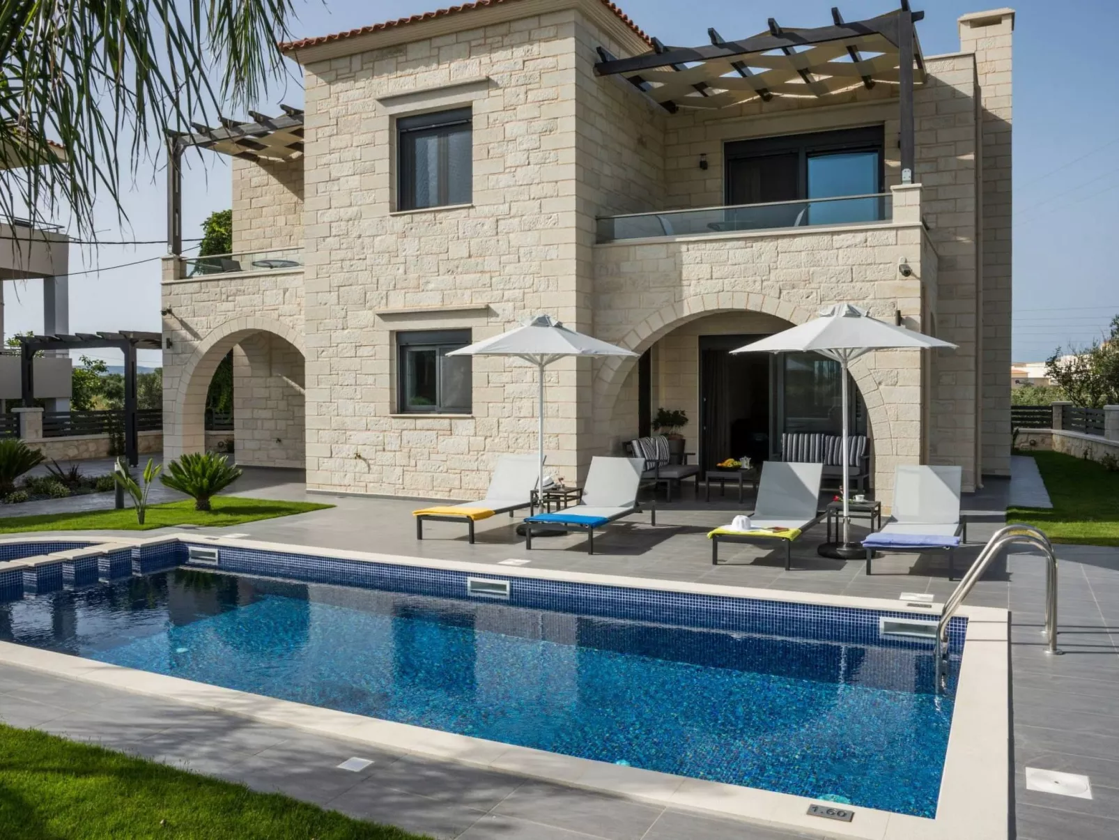 Villa am Strand mit Pool, Sauna und Barbecue