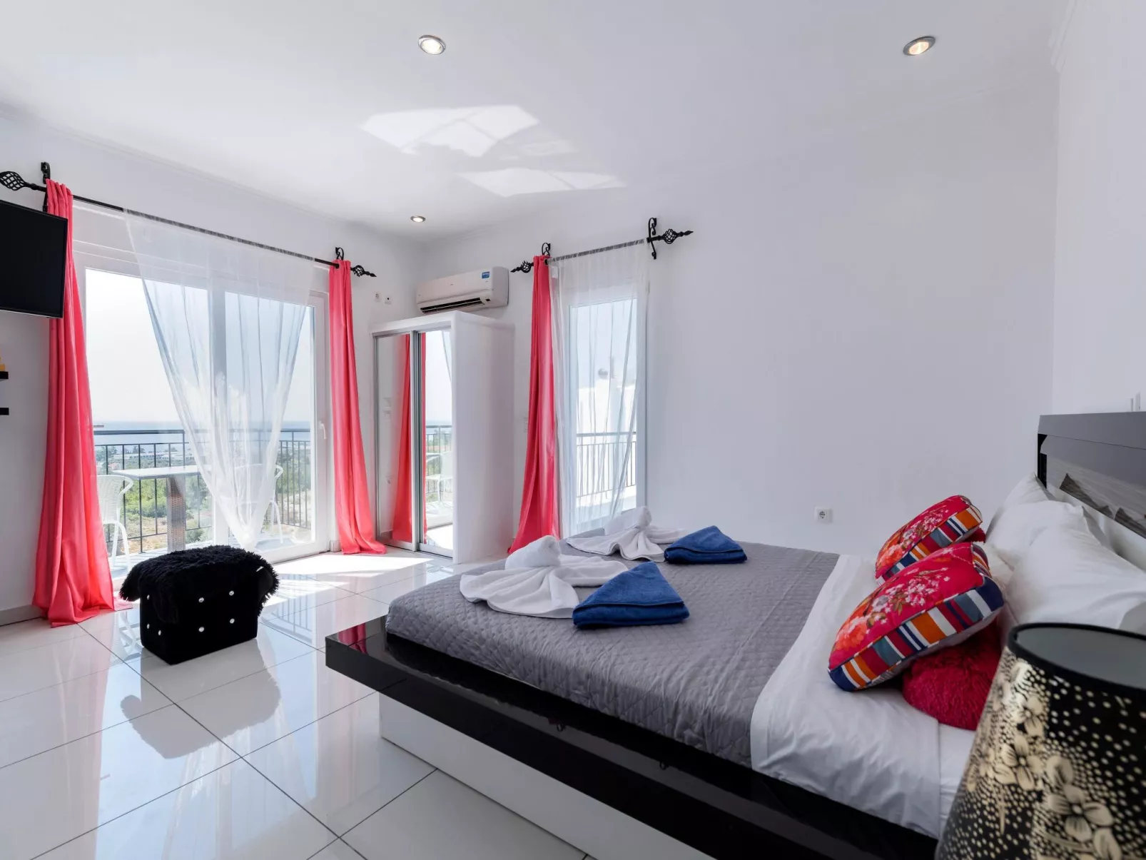 Charmante Diamond Villa in der Nähe von Gennadi Strand-Binnen