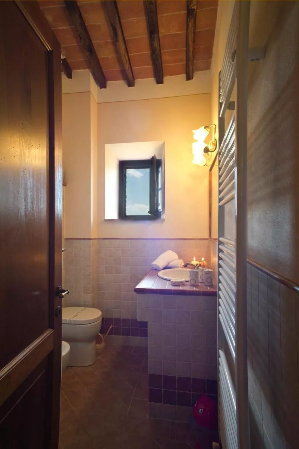 Alchenigi' Wohnung mit Schwimmbad-Binnen