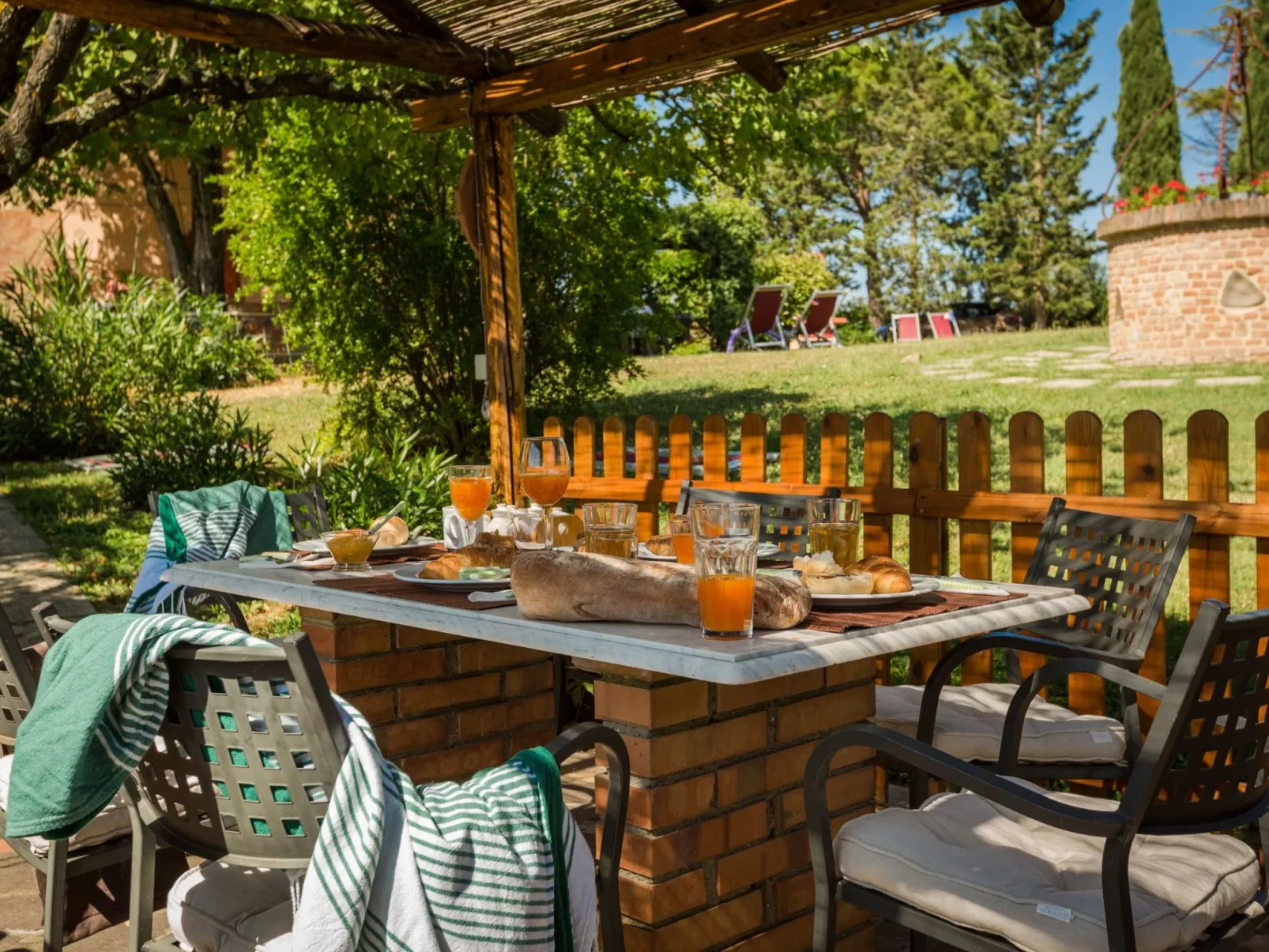 Lilla Canale' Wohnung mit Gemeinschaftspool-Buiten