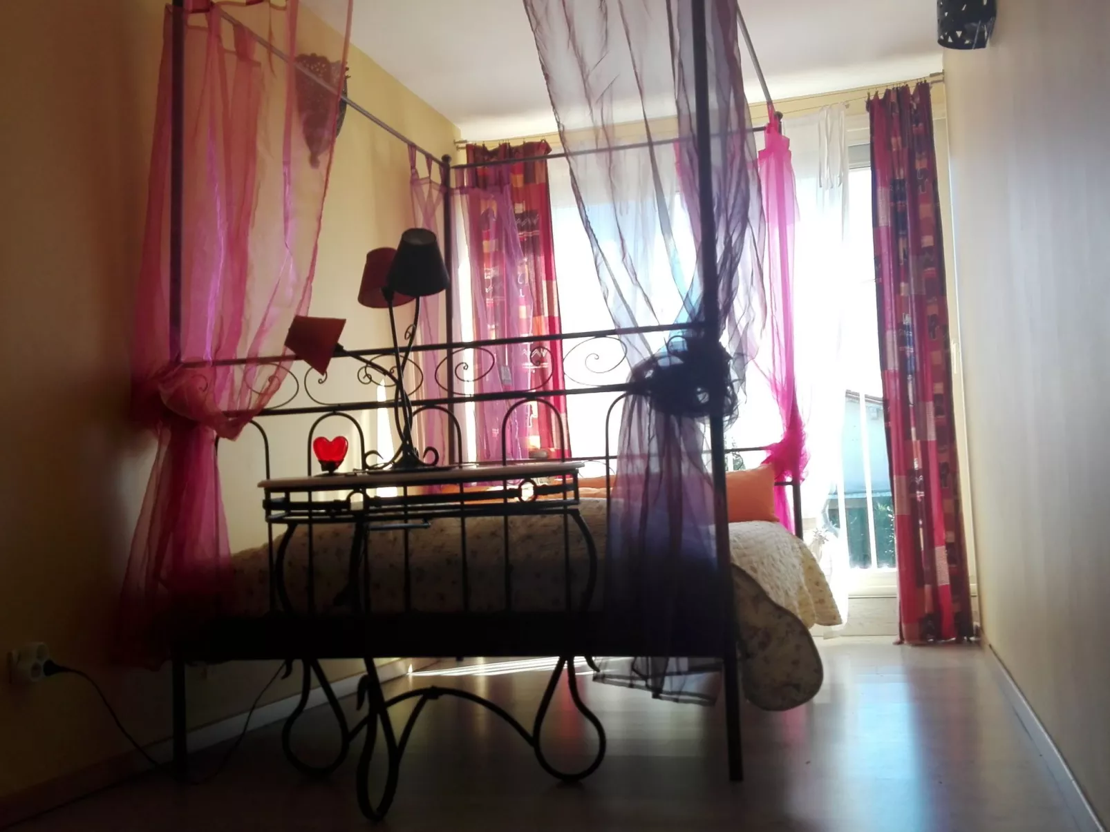 In Méditerranée mit Grill, Garten und Terrasse-Binnen