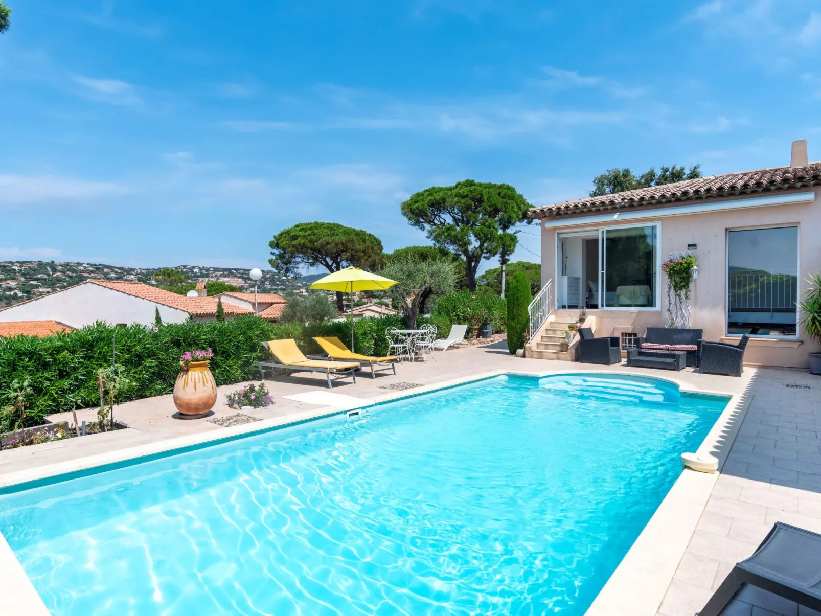 "Villa Cypangha"-Buiten