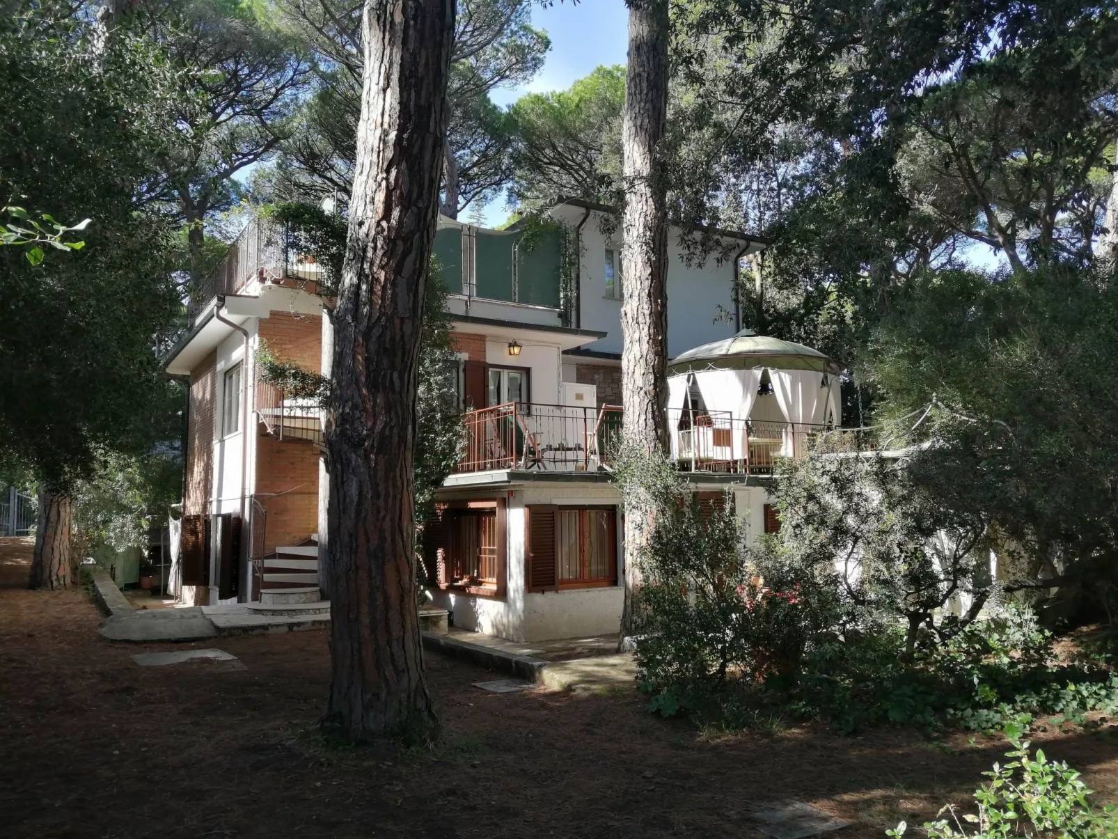 Buganvilla' Wohnung mit privater Terrasse-Buiten