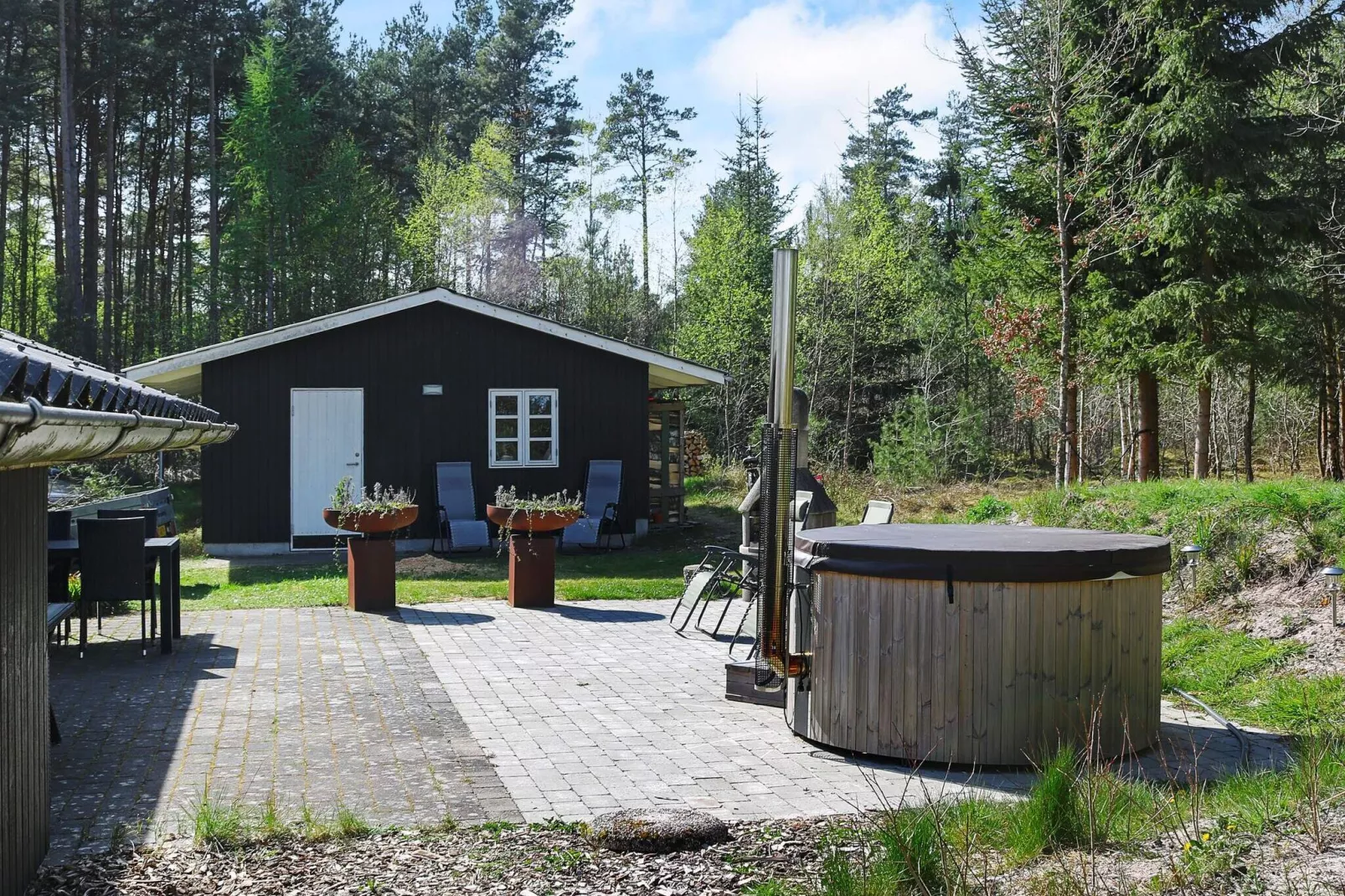 Fijn vakantiehuis in Hadsund nabij de zee-Buitenlucht