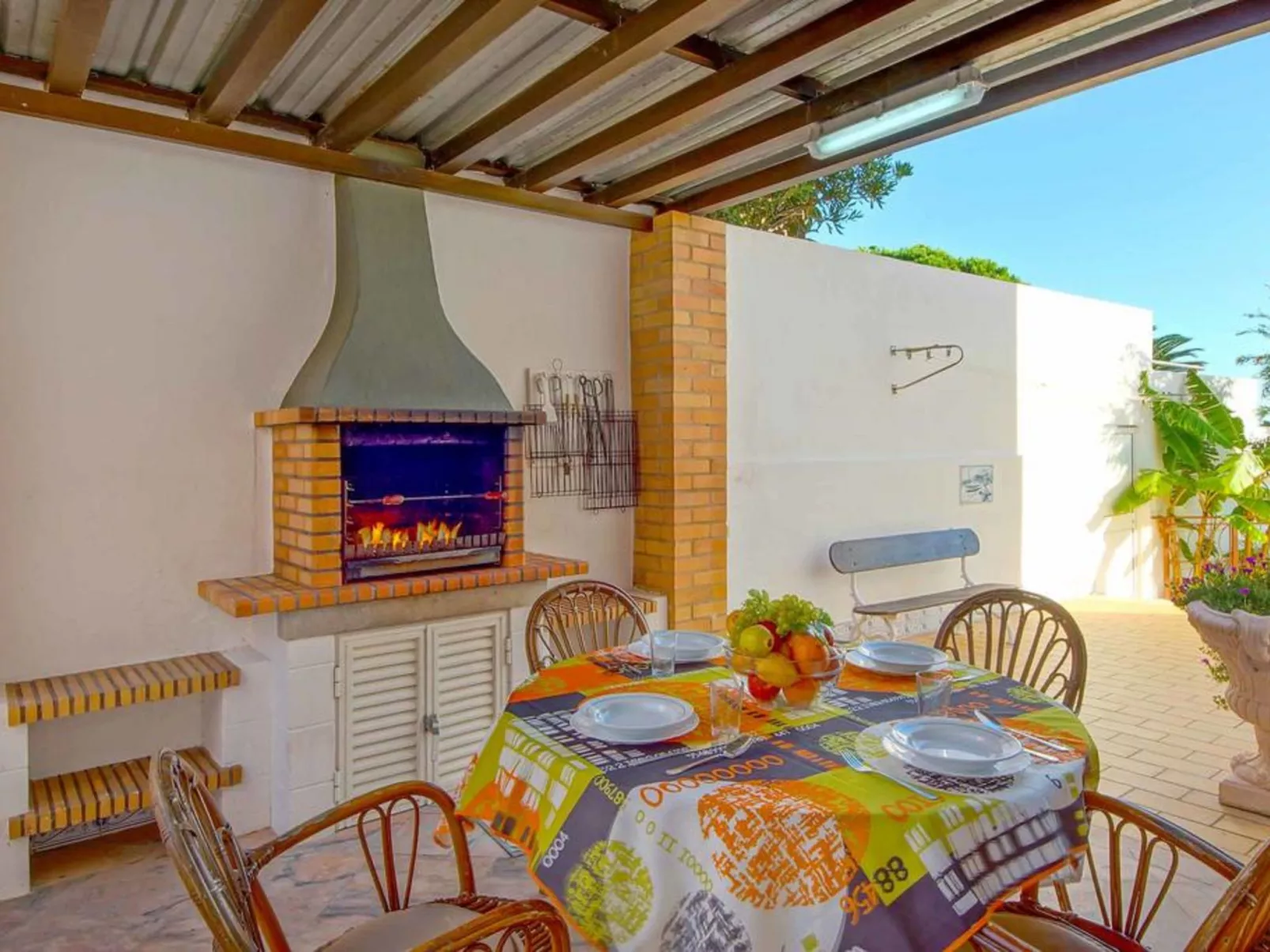 Chalet "Villa Albuar" mit eigenem Pool-Buiten