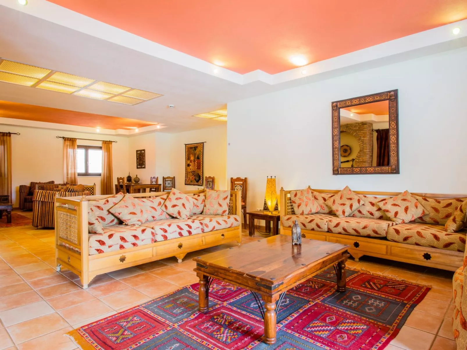 Mouraria, beeindruckende Villa im maurischen Stil-Image-tags.info