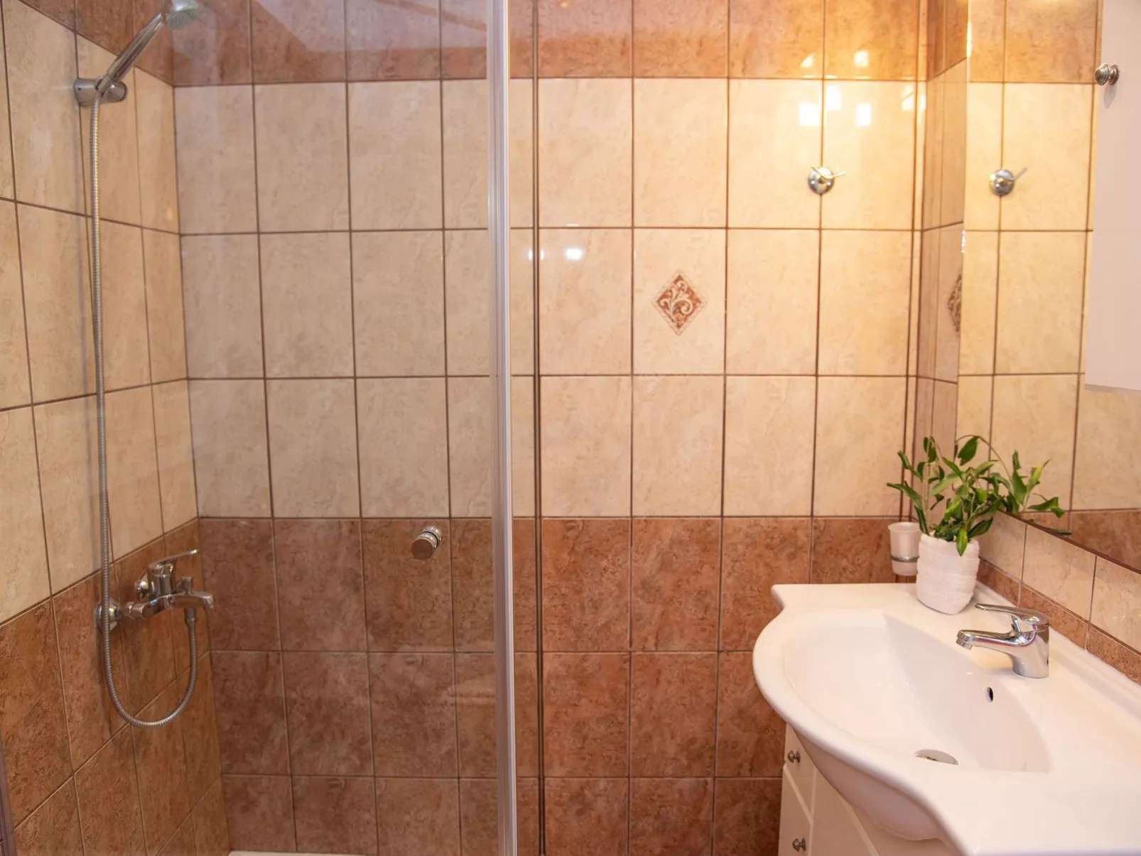 Villa Sotiris mit Pool und herrlichem Meerblick-Binnen