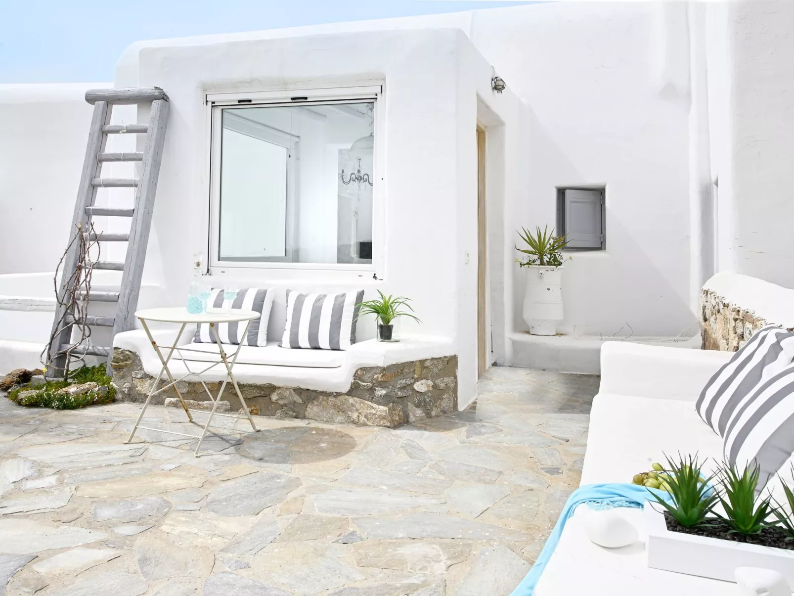 SUPERB BEACH ACCESS LUXURY SEA VILLA POOL by Calypso Sunset-Buiten