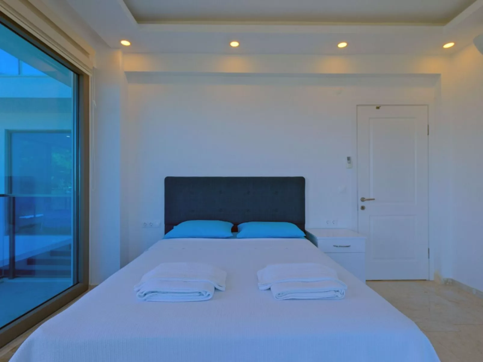 Villa mit unfassbarem Meerblick-Image-tags.info