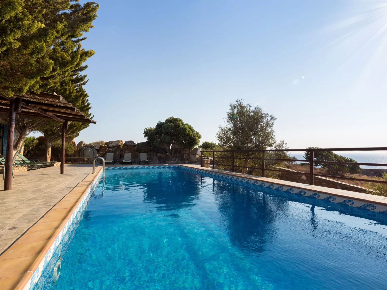 Traditionelle Villa mit Pool und Meerblick Elafonissi-Buiten