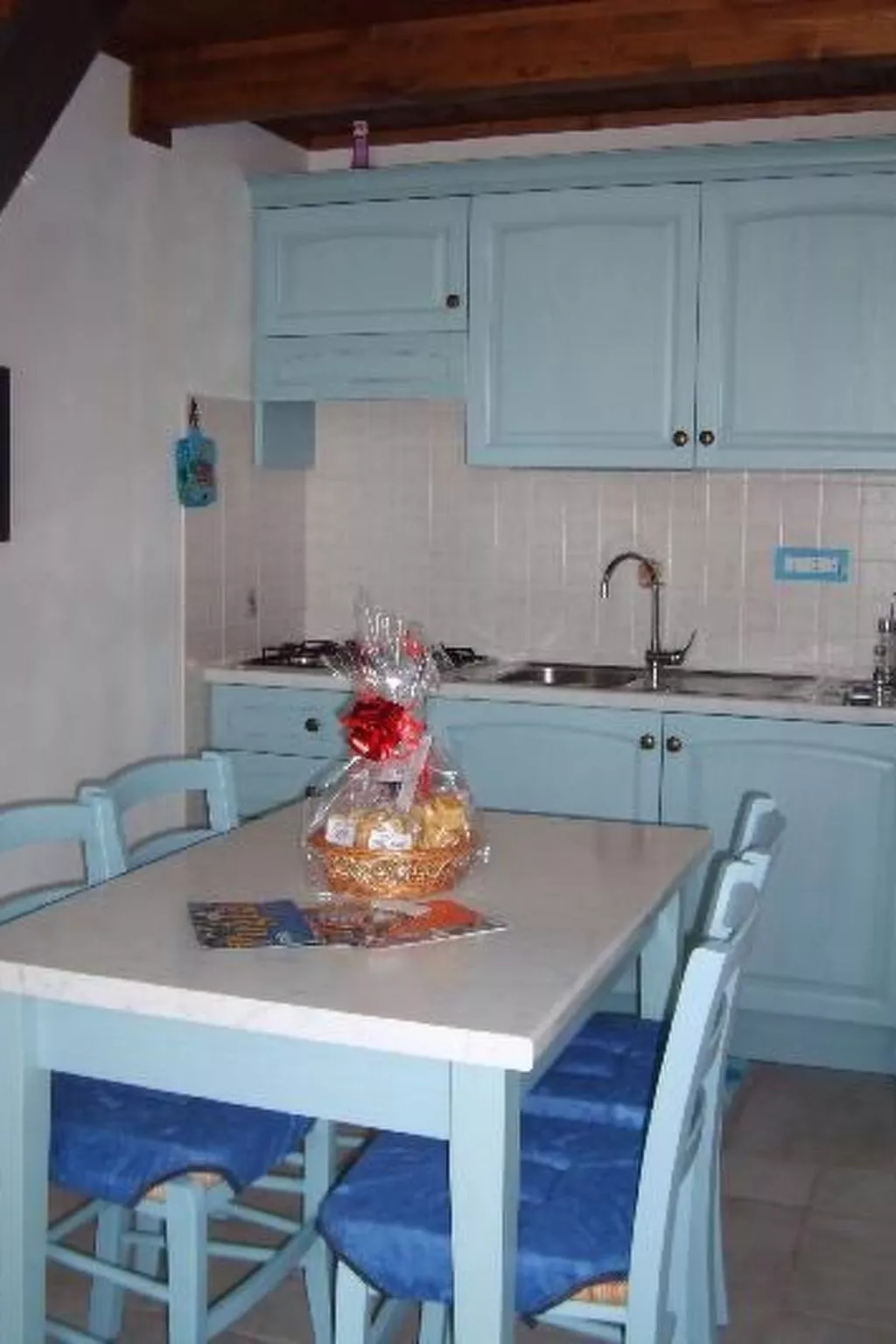 AZZURRO-Image-tags.info