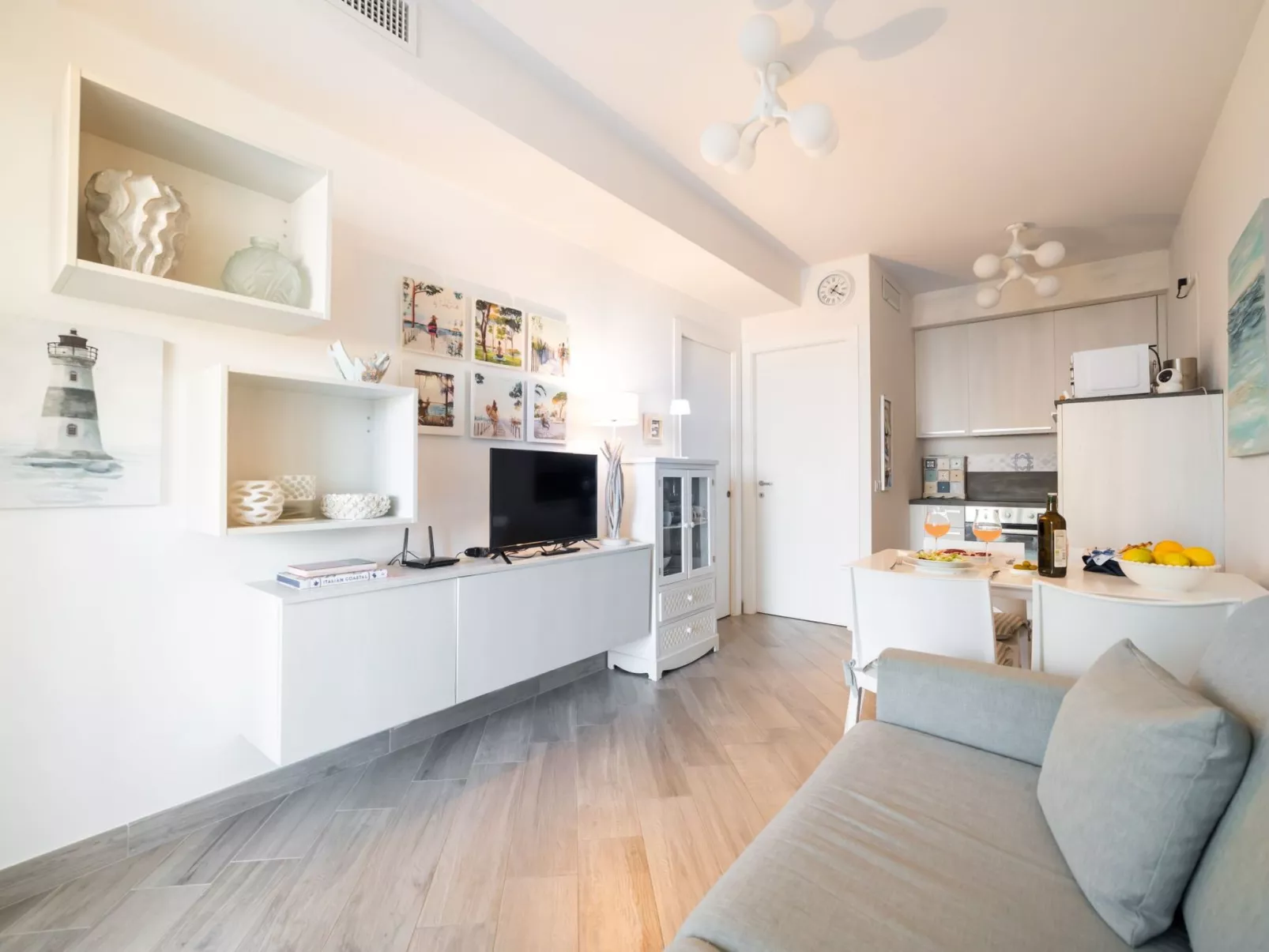 Perla Abernathy - Haus mit Pool und Garten