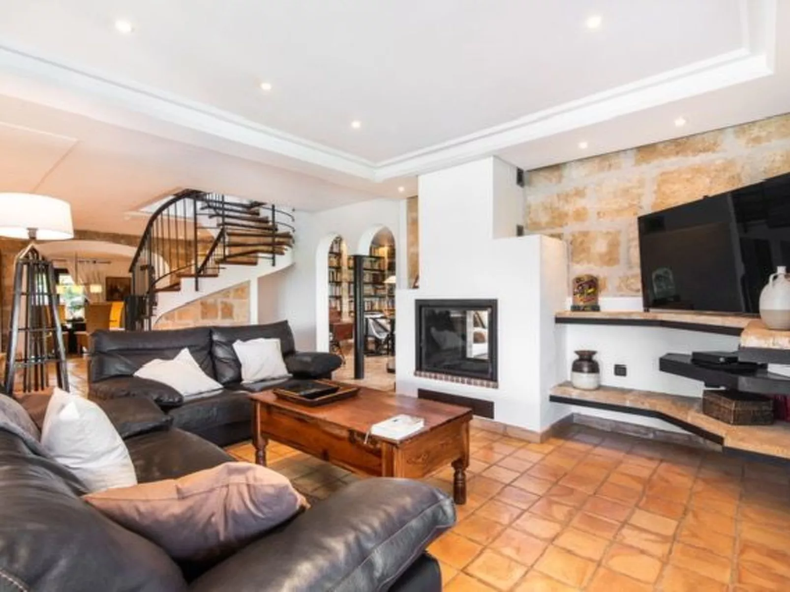 Villa Moliner ; Ruhe in 3,5 km Entfernung vom Strand von Llenaire-Image-tags.info