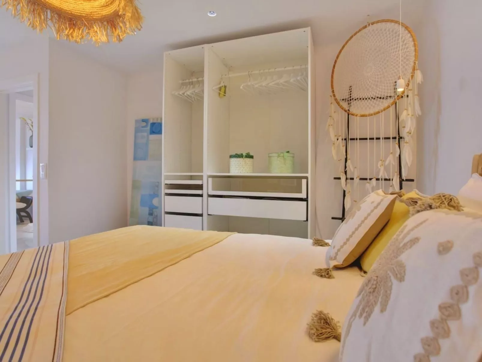 Luxuriöser Rückzugsort mit direktem Meerzugang und Pool-Binnen