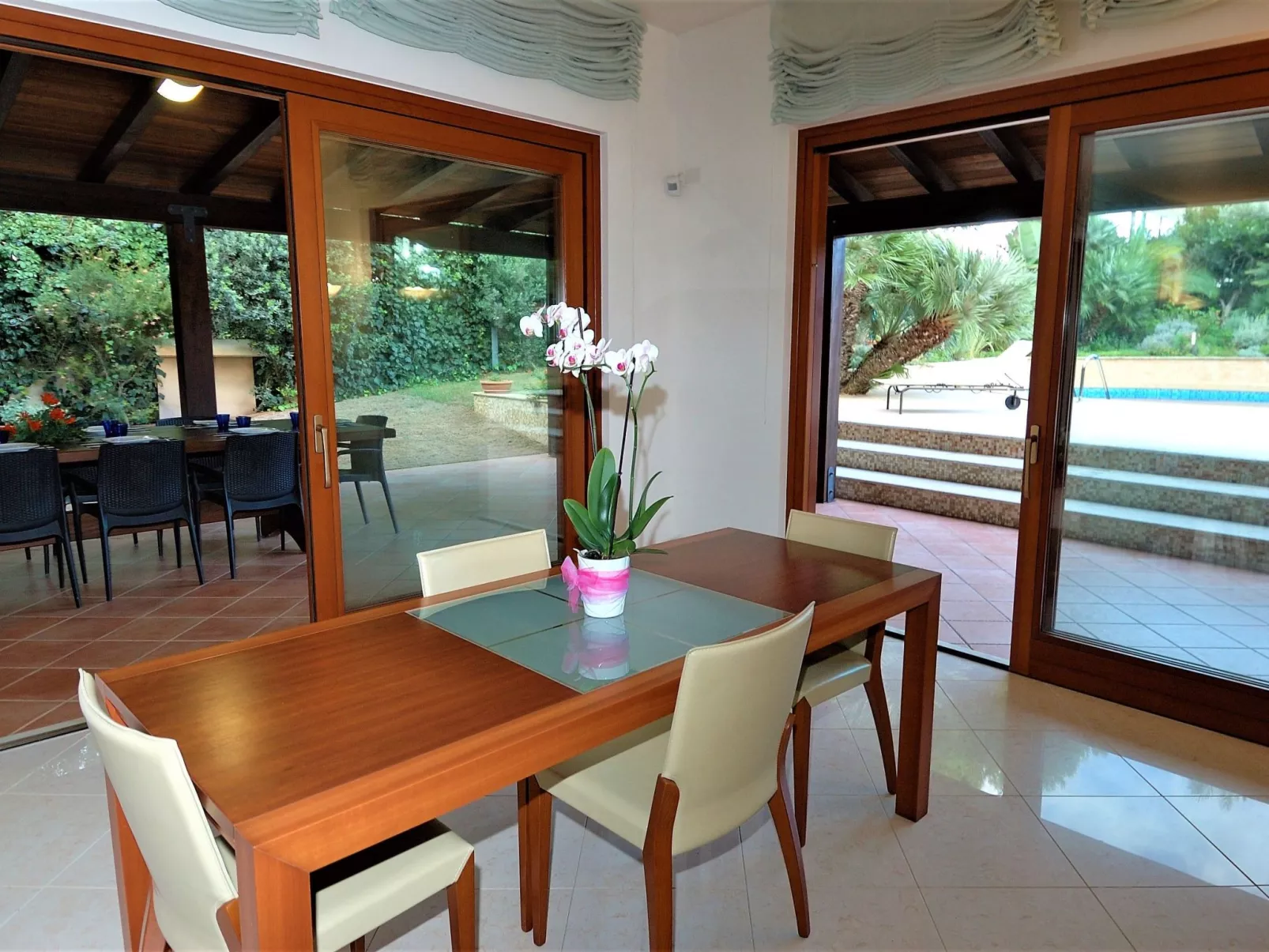 Ferienvilla "Vittoria" mit eigenem Pool-Binnen