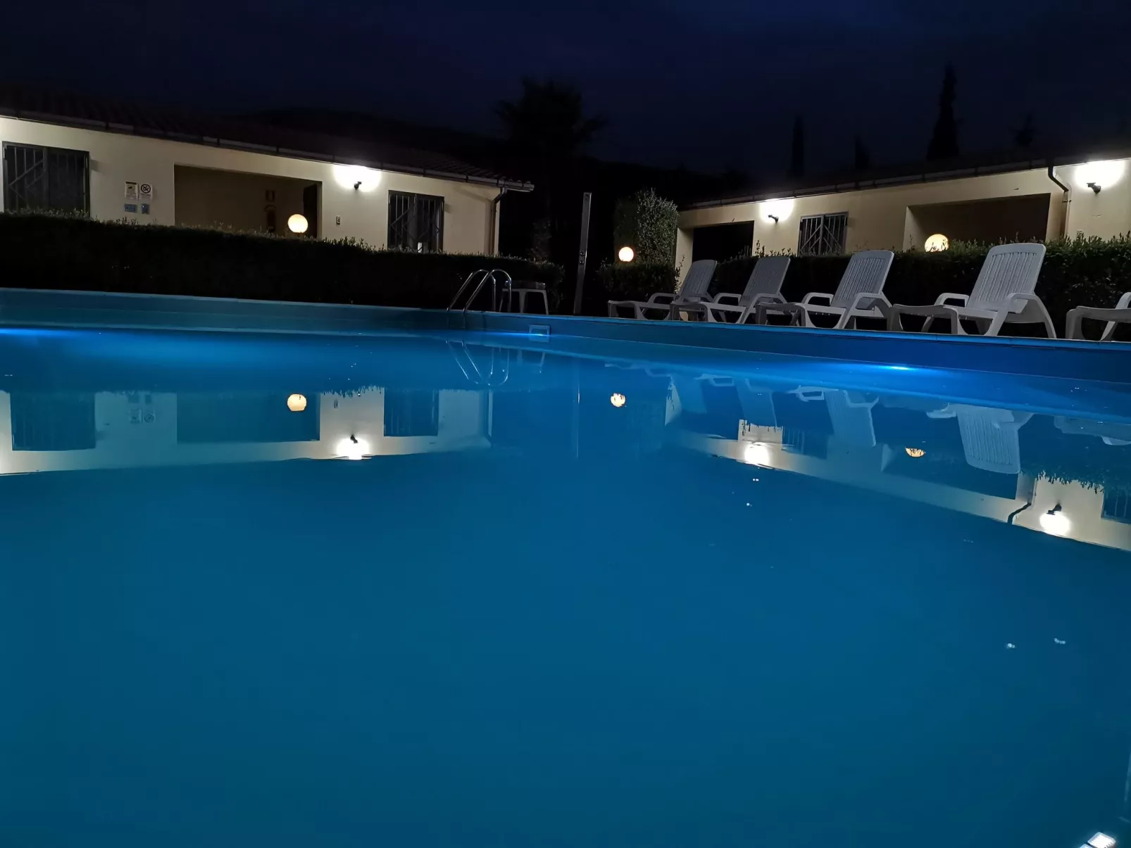 Wohnung 1 Zwei-Zimmer-Wohnung in Cattolica Eraclea-Buiten