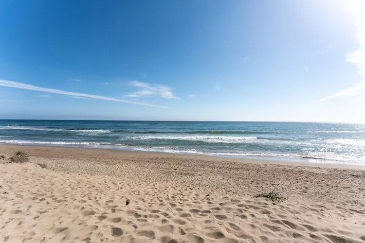 CT 239 - Romana Playa - First Beachline-Gebieden zomer 5km