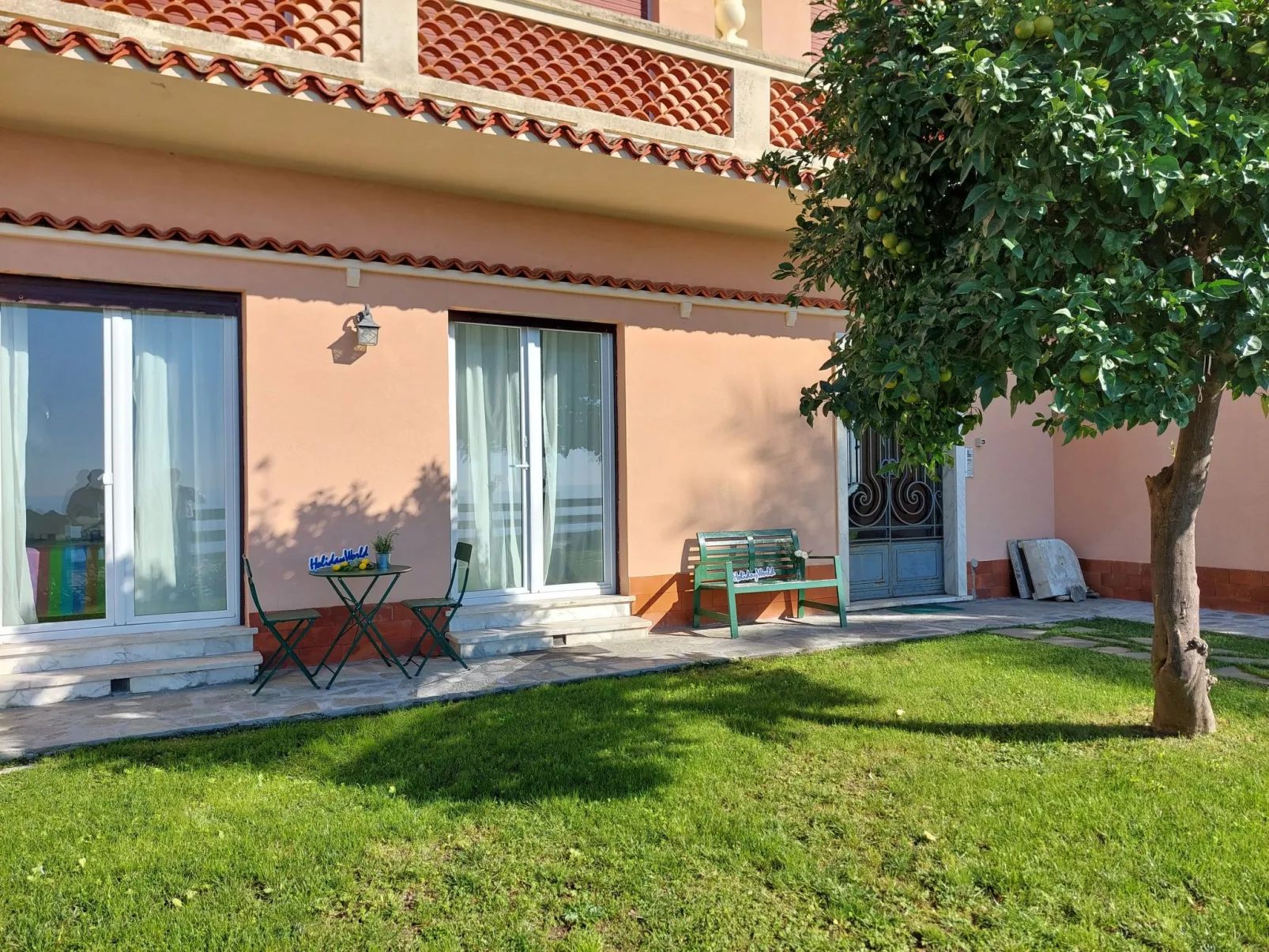 La Casa di Alice by Holiday World-Buiten