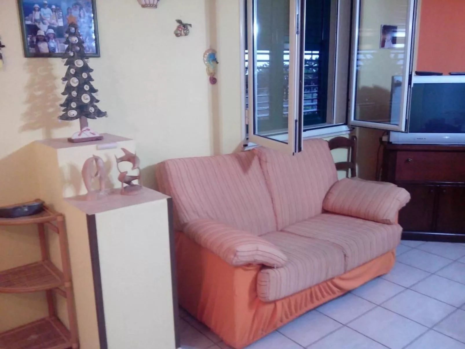 Exklusive Villa mit Strandblick-Image-tags.info