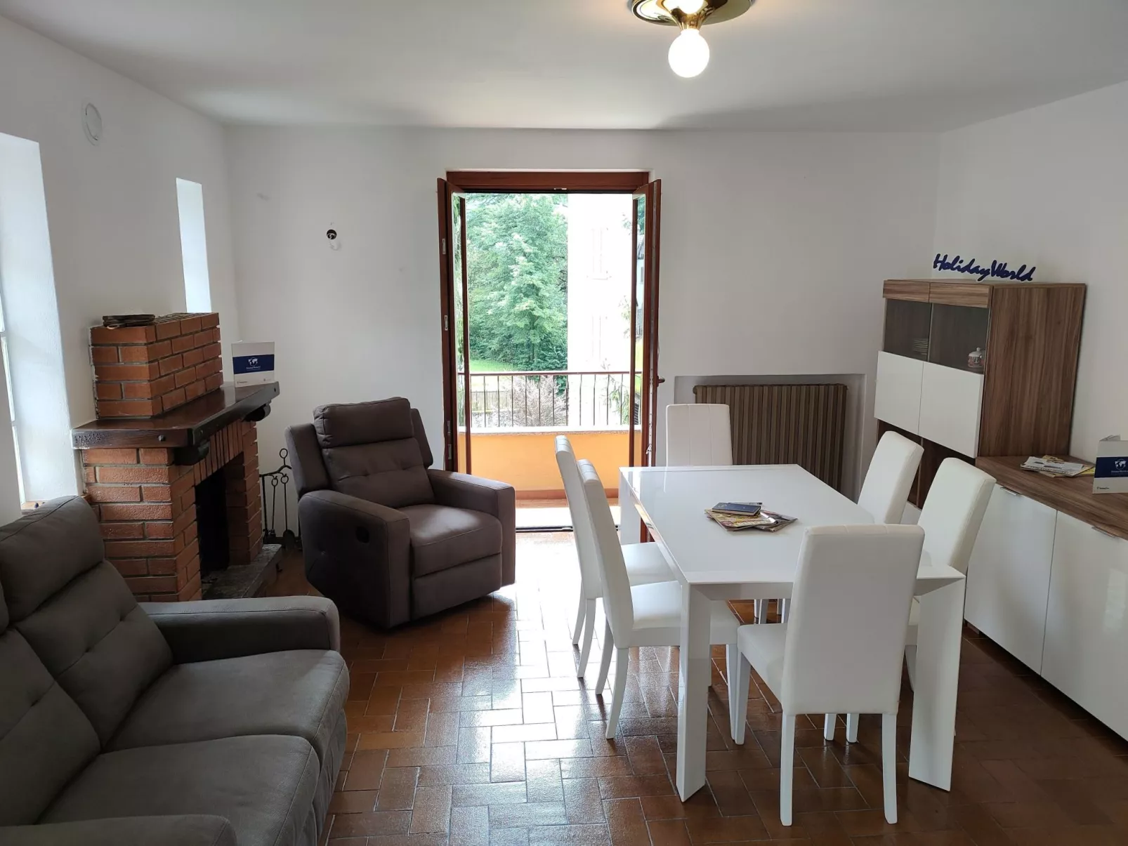 Esino Sweet Home von Holiday World