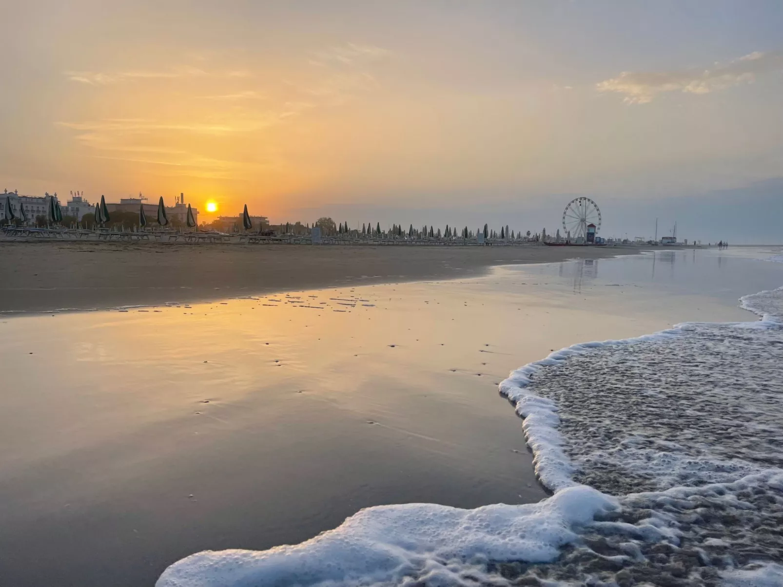 Flacher Strand und Zentrum, Privatparkplatz-Buiten