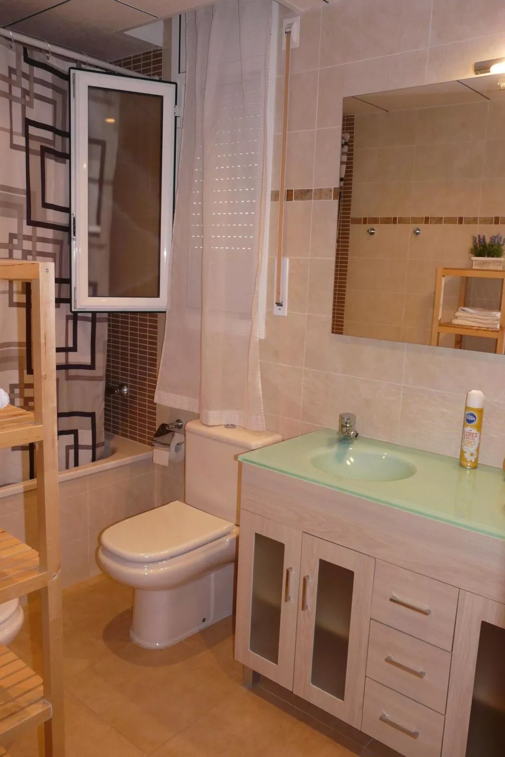 Entspannendes Haus in der Nähe des Meeres. Klimatisiert. Parkplatz-Image-tags.info