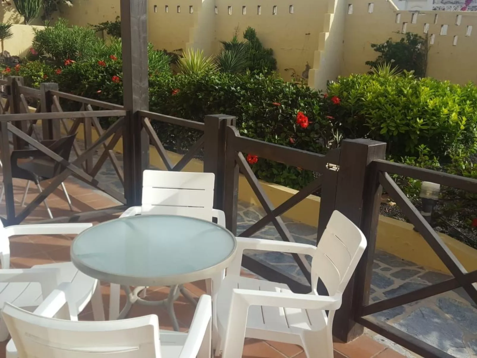 Moderne Ferienwohnung Casavovo mit Terrasse-Buiten