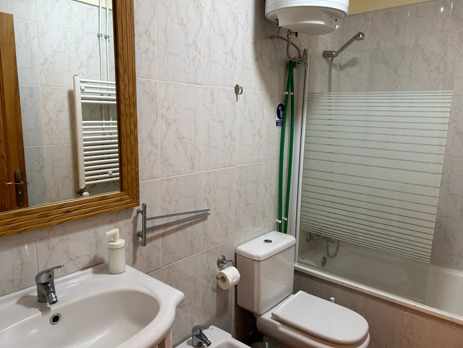 Apartment mit Balkon und Meerblick-Binnen