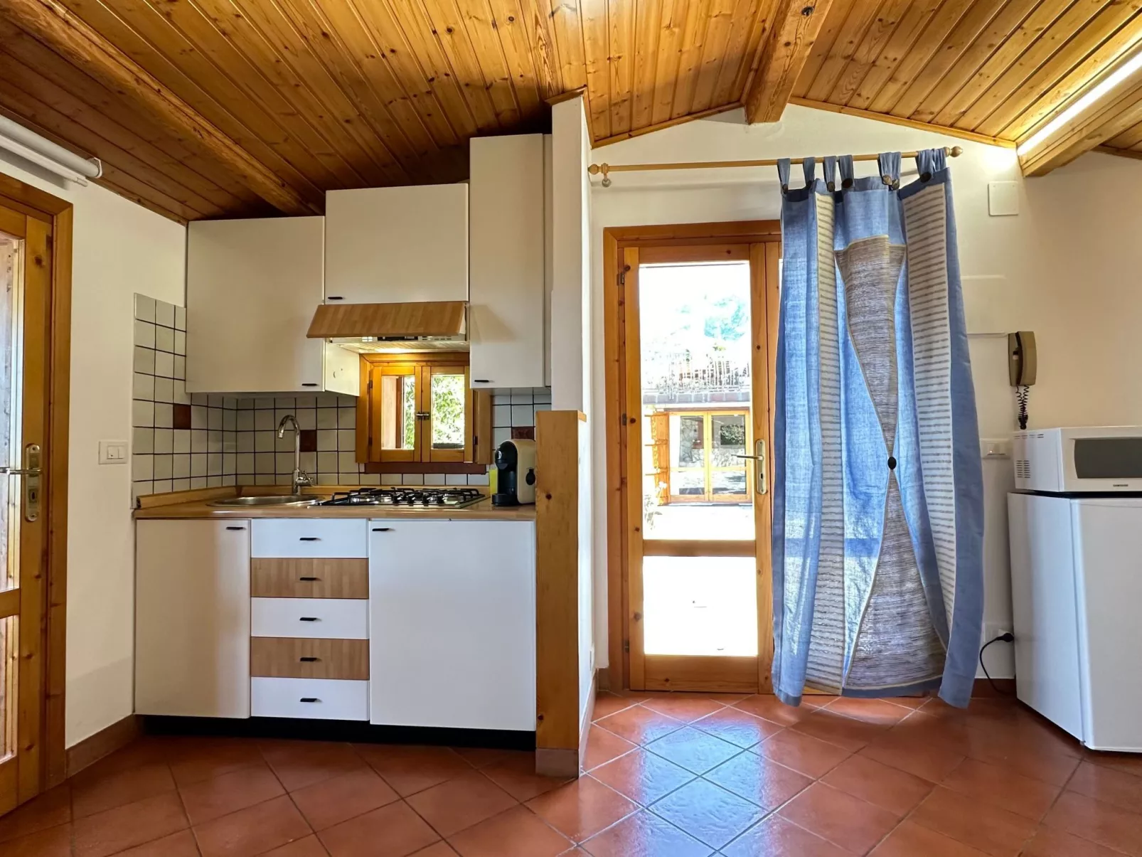 Studio-Wohnung "P Melograno" mit Pool-Binnen