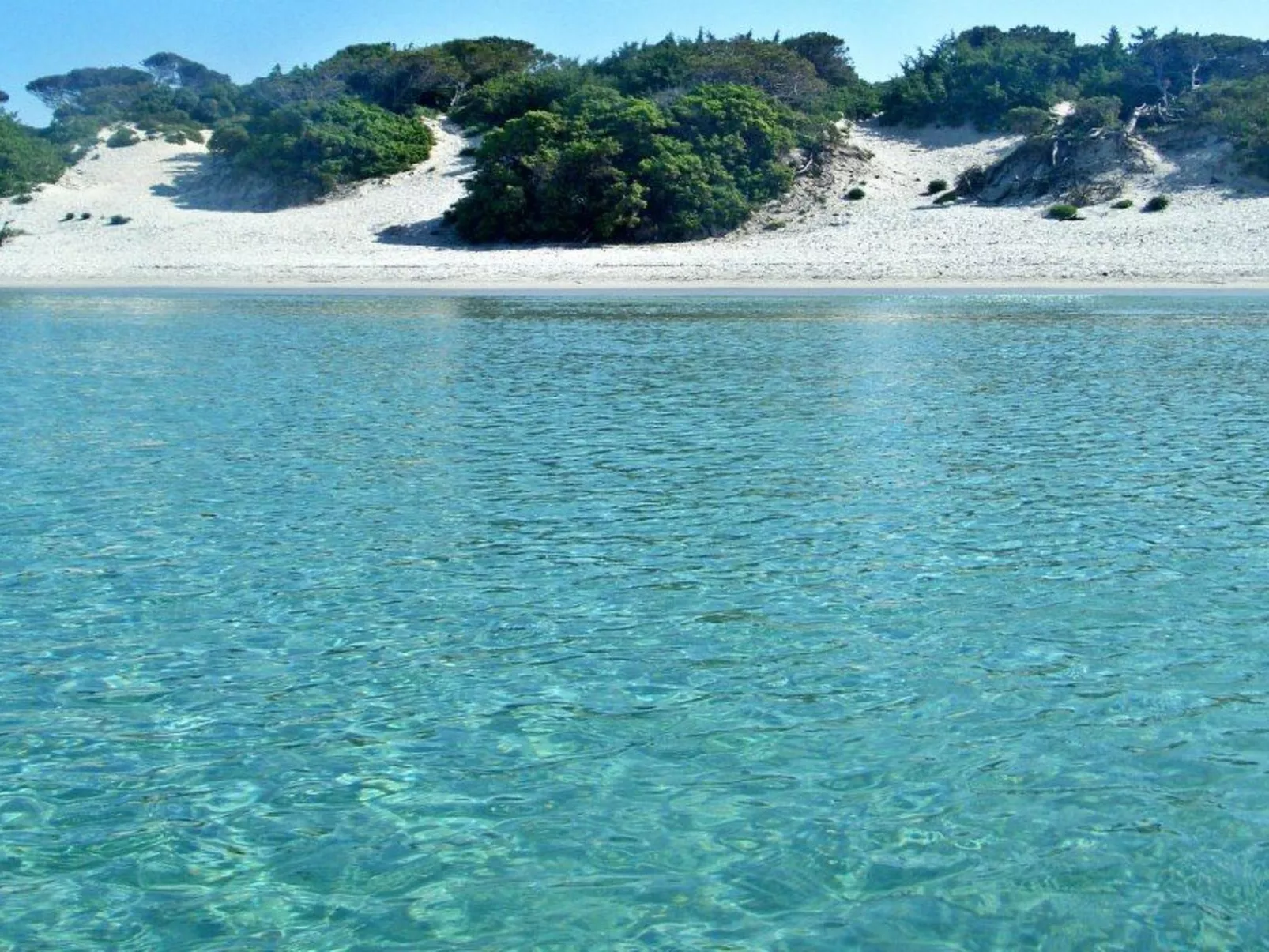Rustikale Villa mit Steinpool-Buiten