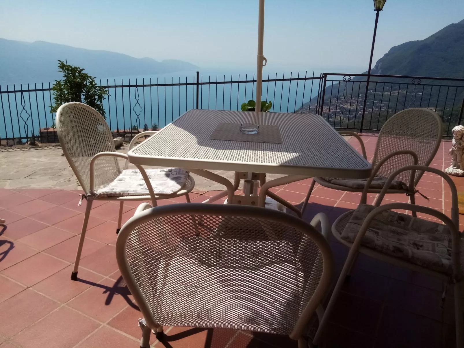 Wohnung 'Stella del Garda'-Buiten