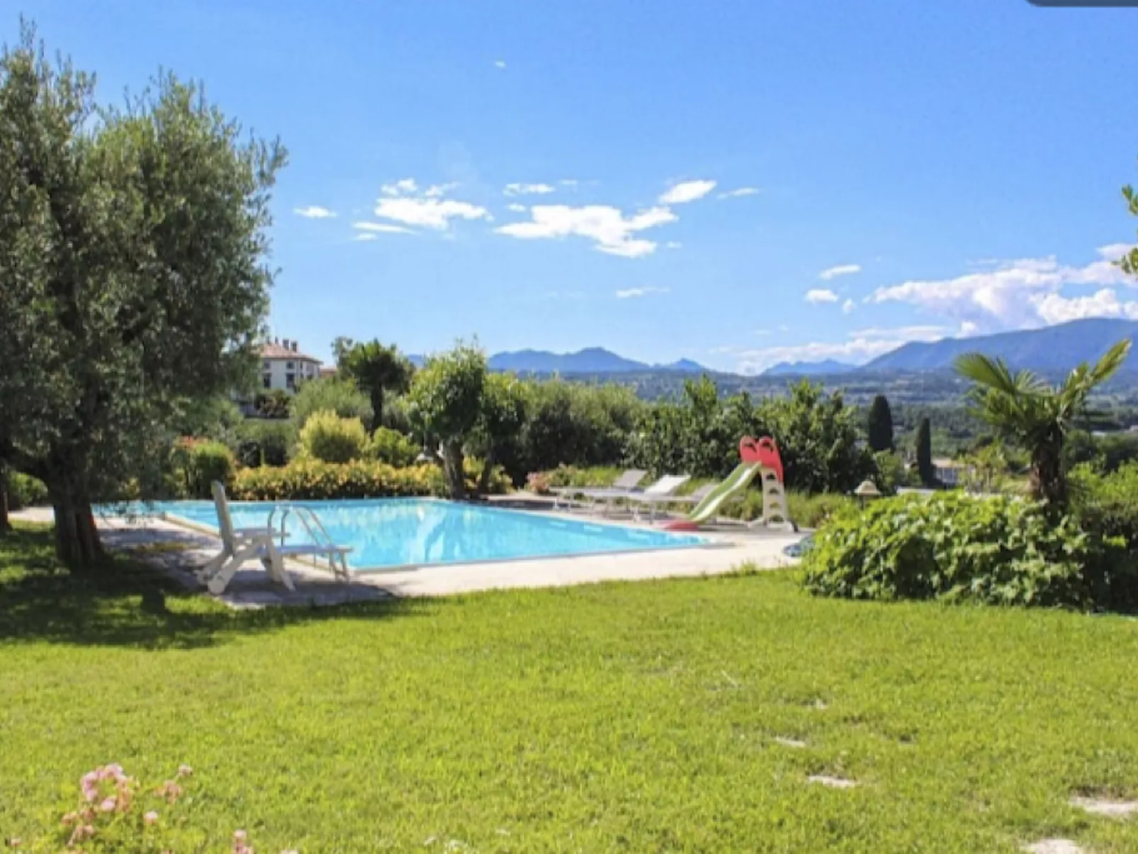 Wohnung mit Seeblick in Villa Elena-Buiten