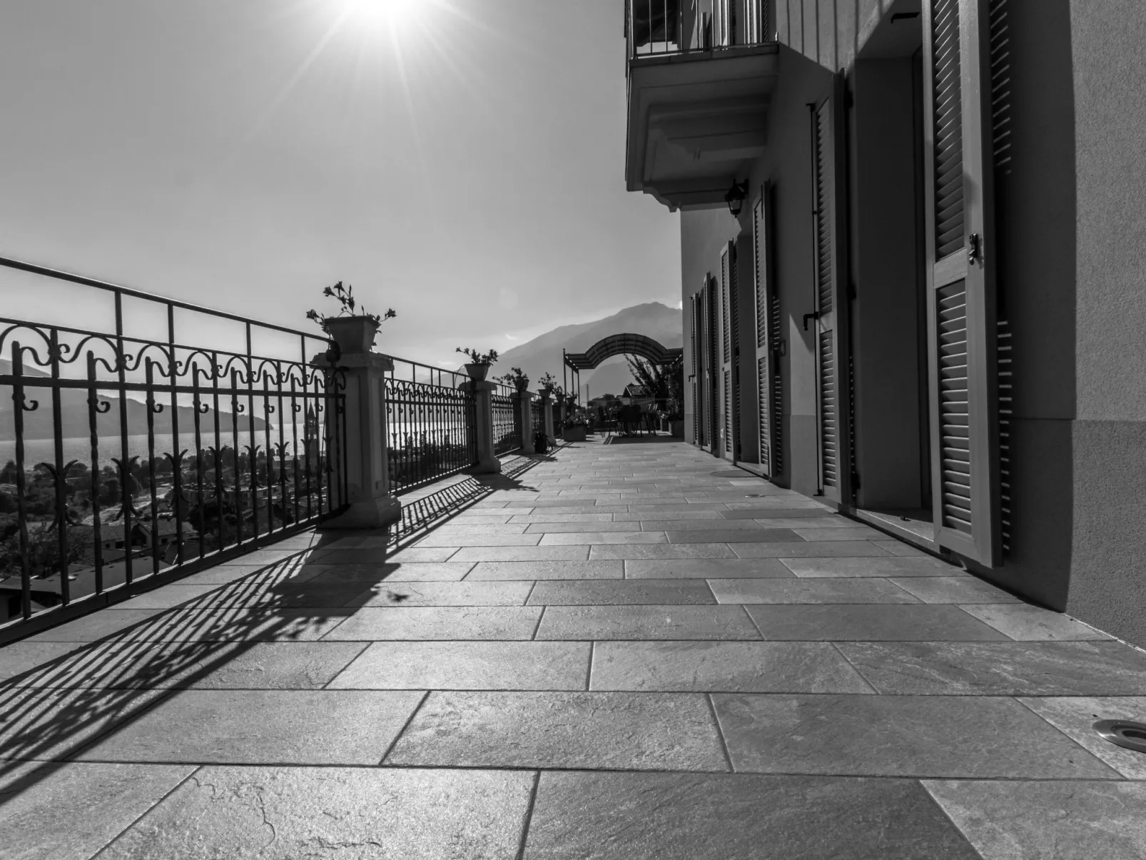 'Villa Perla del Lago-Buiten