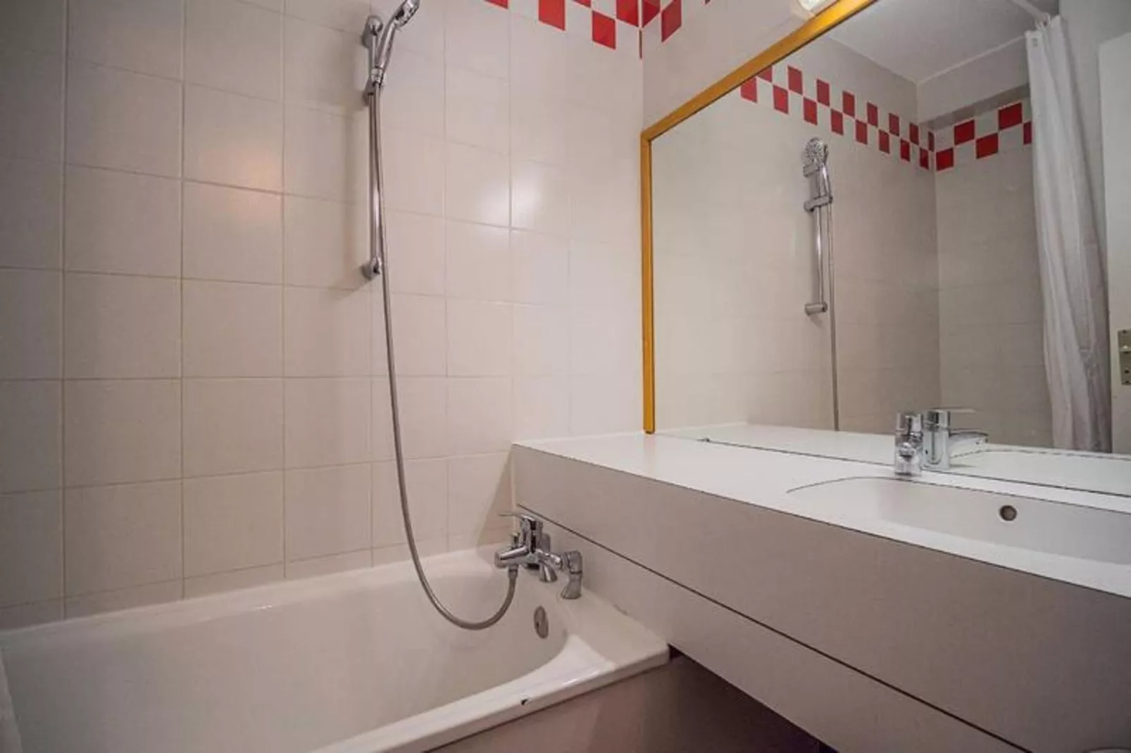 Résidence Portail G-Badkamer