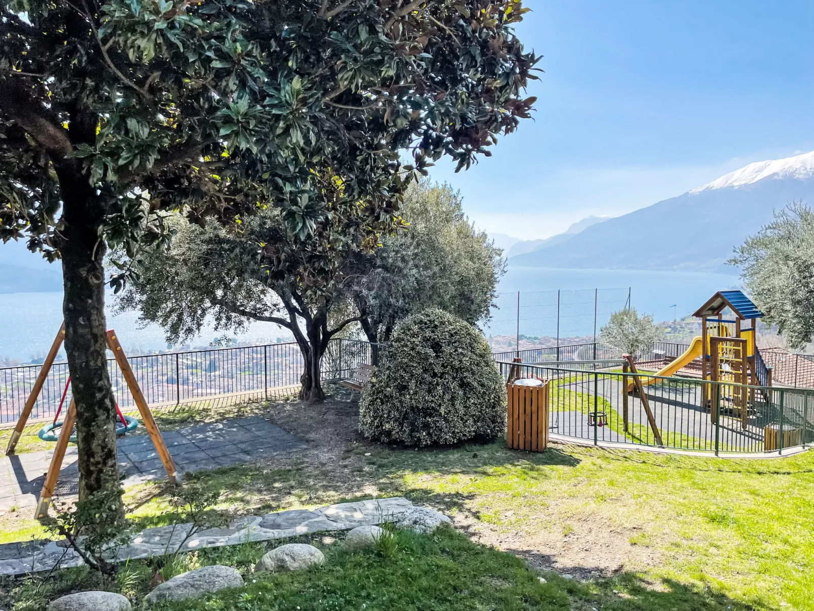 Ferienvilla 'Perla del Lago' mit privatem Pool-Omgeving