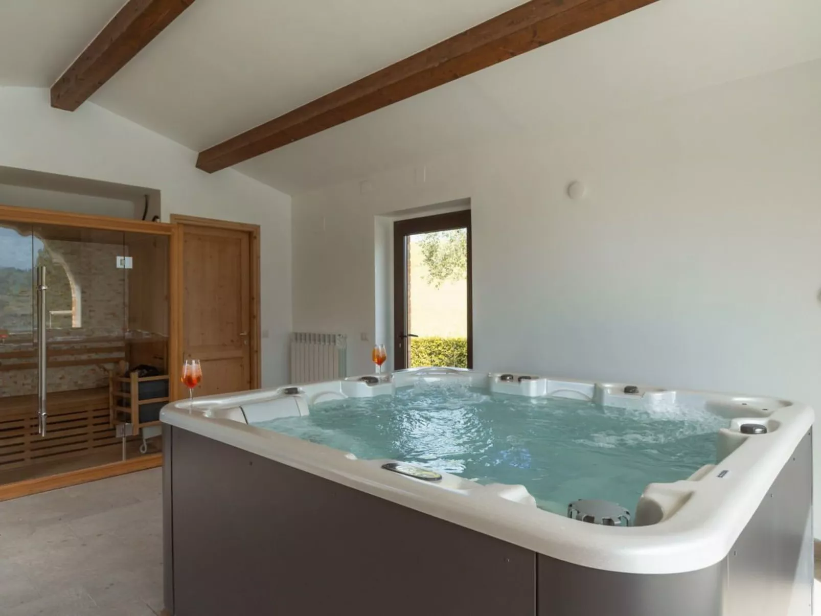 Villa mit privatem Pool und Wellnessbereich-Binnen