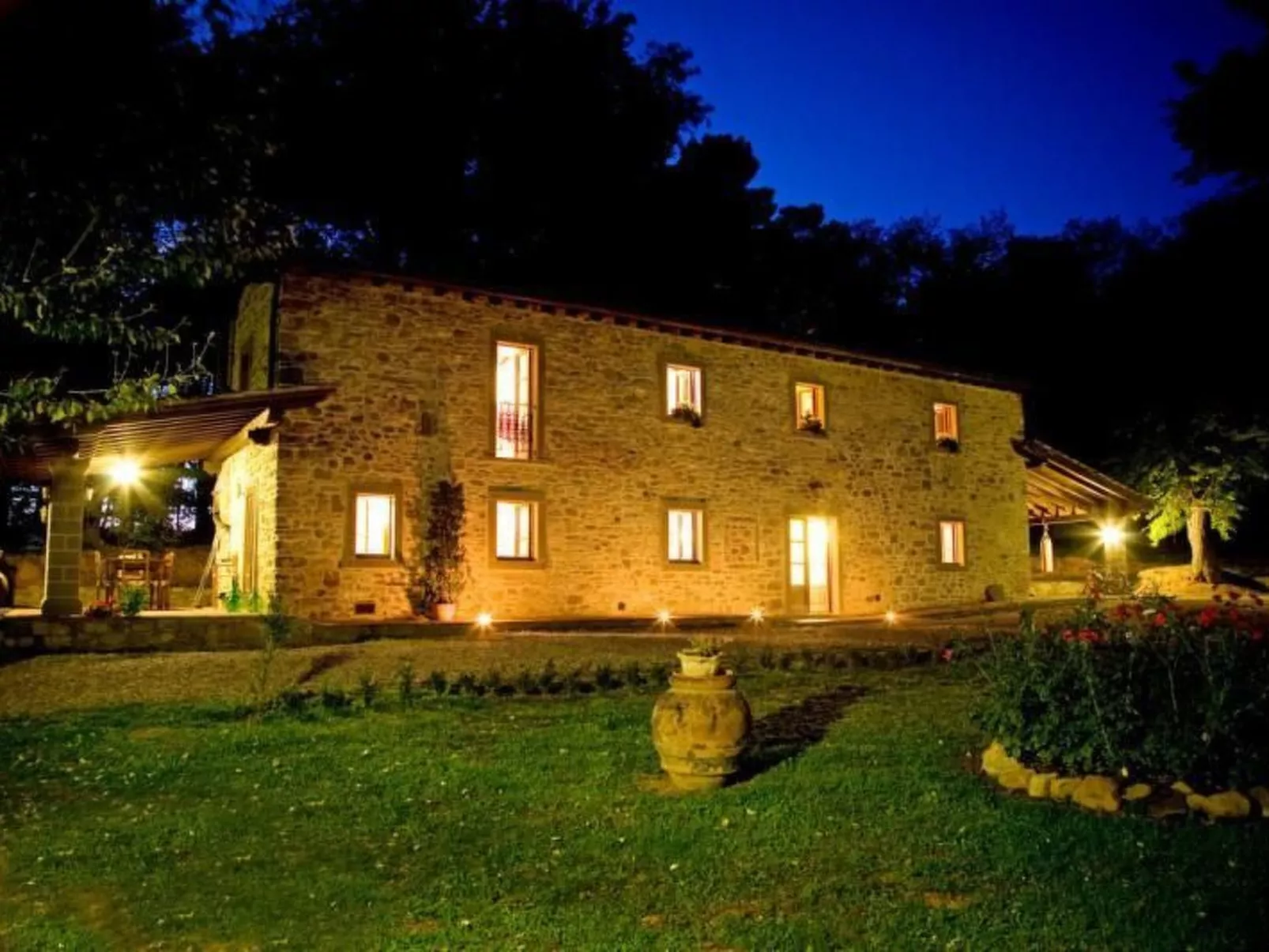 Villa Liz' Anwesen mit privatem Pool