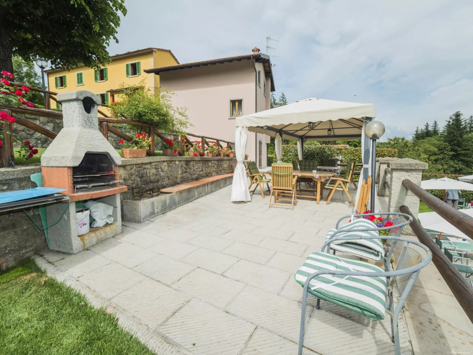 'Case Cioni-torretta-Buiten