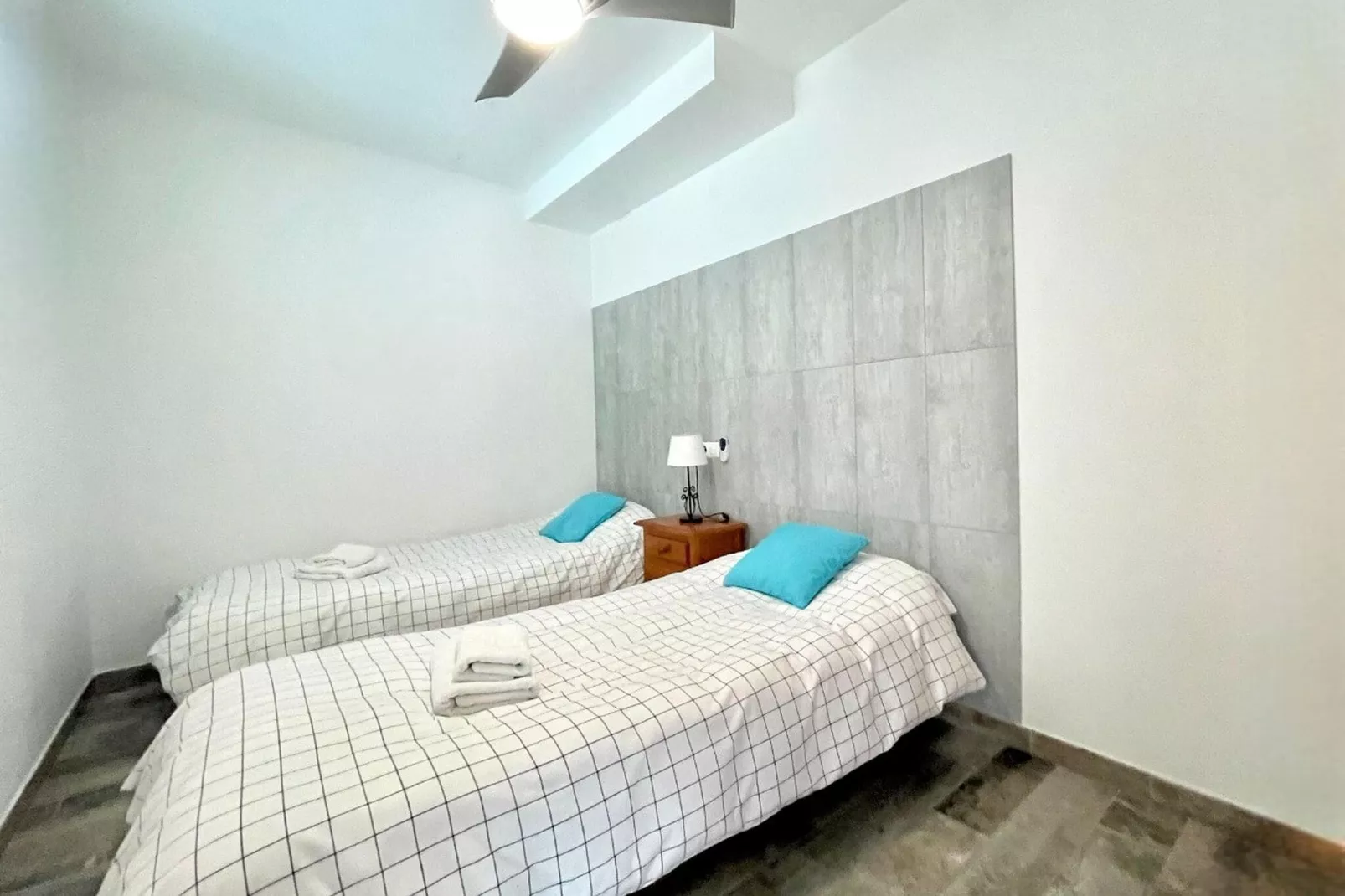 Apartamento con terraza panorámica en Playa Benalmádena-Slaapkamer